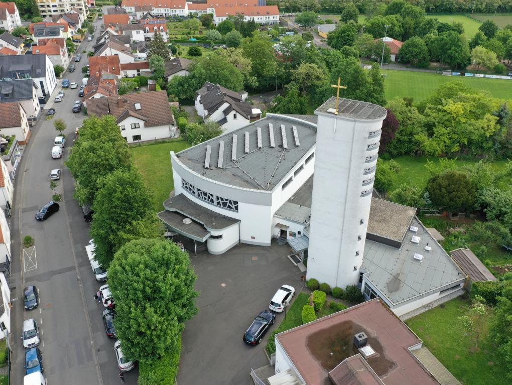 Kirche St.Johannes Nepomuk-Kloppenheim