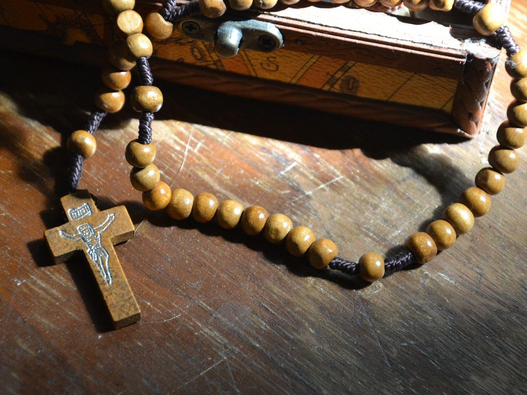 the-rosary-324809_1920