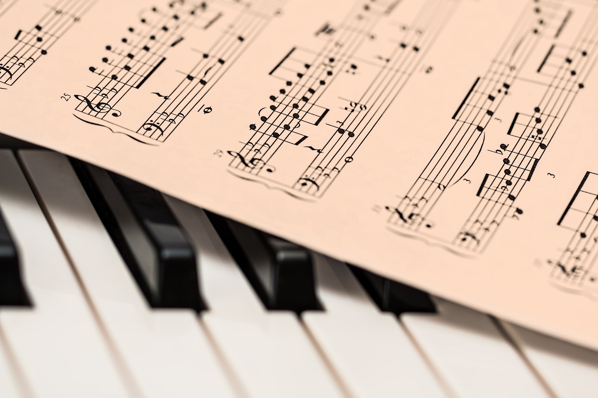 piano-1655558_1920 (c) Pixabay.de - Steve Buissinne