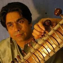 Debasish Ganguly schlägt musikalische Brücken von traditioneller indischer zur westlicher Musik (c) LinkedIn