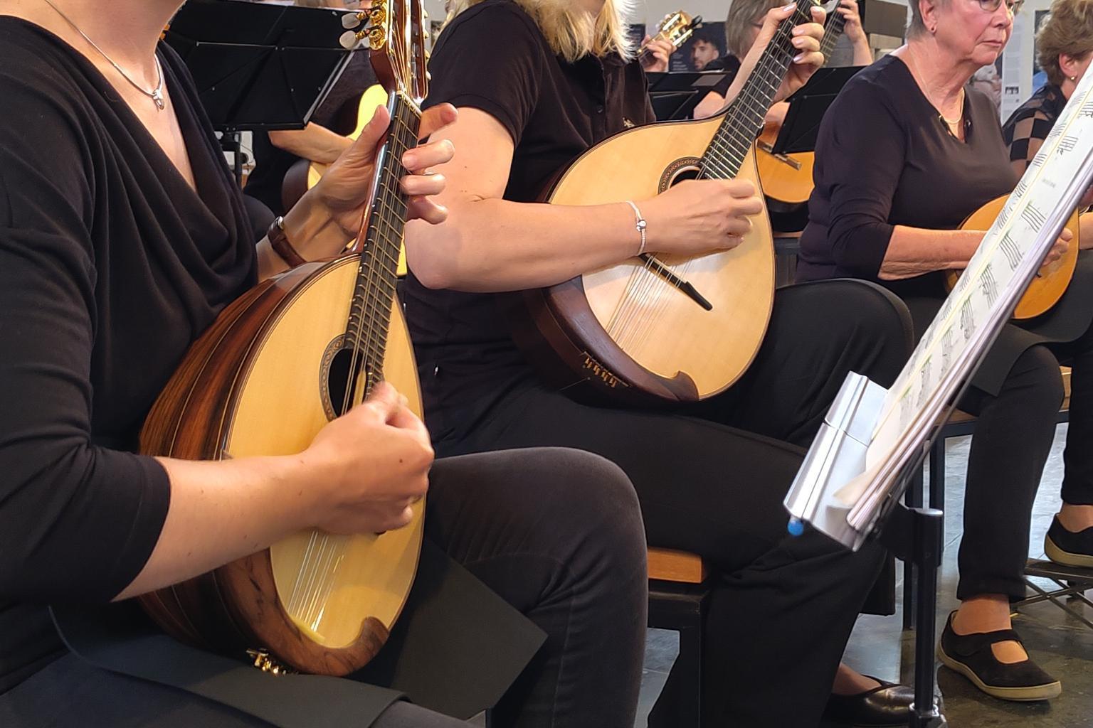 Traumhafte Inspirationen: Das Mandolinenorchester Treis/Nauborn zu Gast in der Kulturkirche