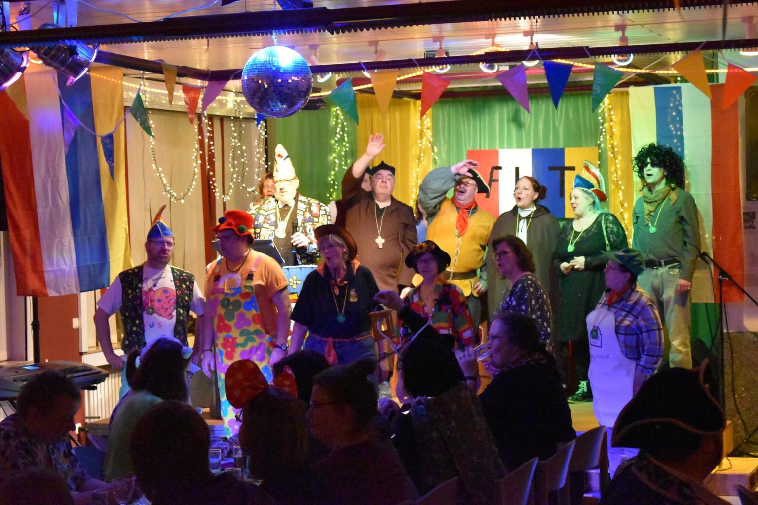 Bei F.i.T. wird geschunkelt und gelacht, zu unserer Wohnzimmer Fasenacht! (c) FIT Fasching in Thomas Morus