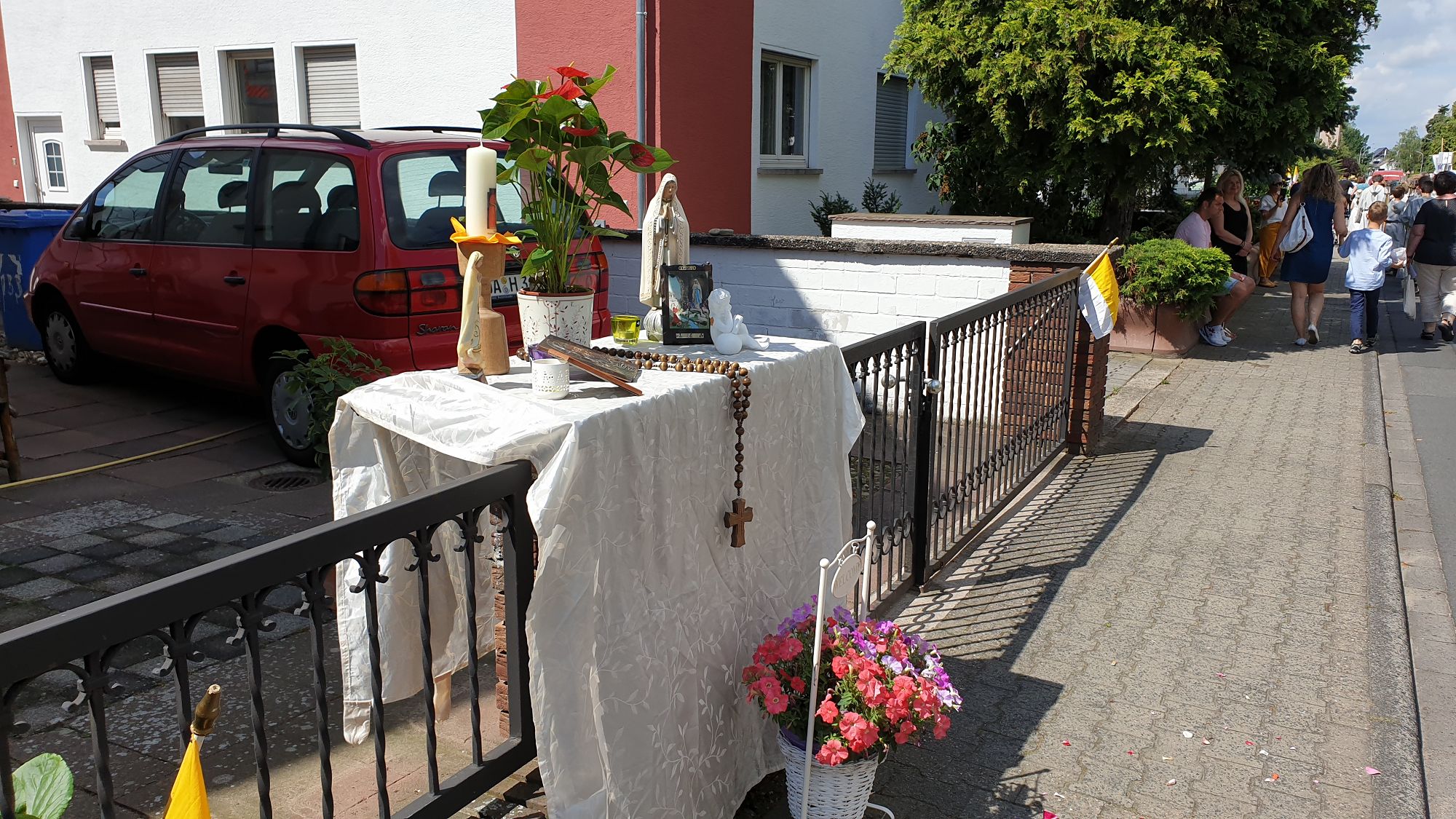 Altar am Straßenrand