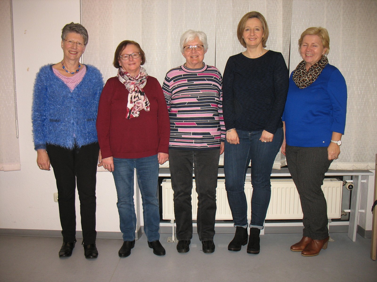 Neuer kfd-Vorstand 2020: v. l. Hannelore Wiench, Dagmar Reinl, Elfriede Sapper, Martina Kunkel, Lydia Germann. (c) Hannelore Wiench