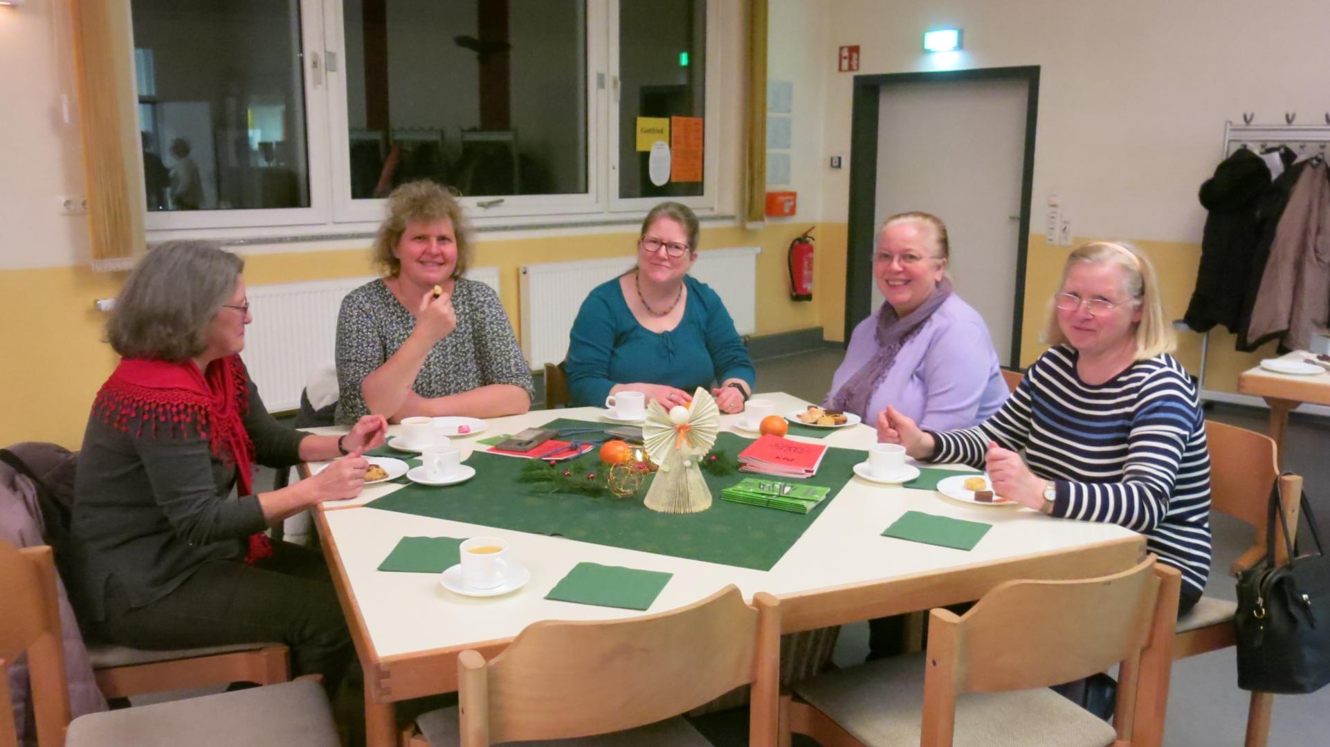 Adventlicher Abend am ersten Montag im Dezember 2025. (c) kfd Großen Buseck