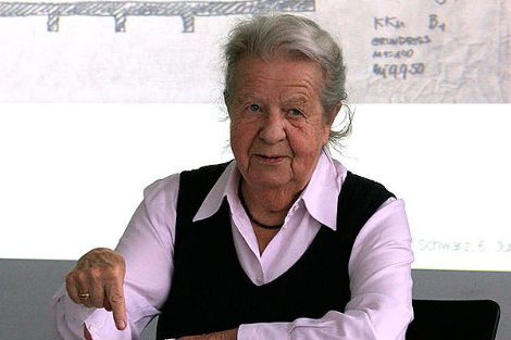 Maria Schwarz