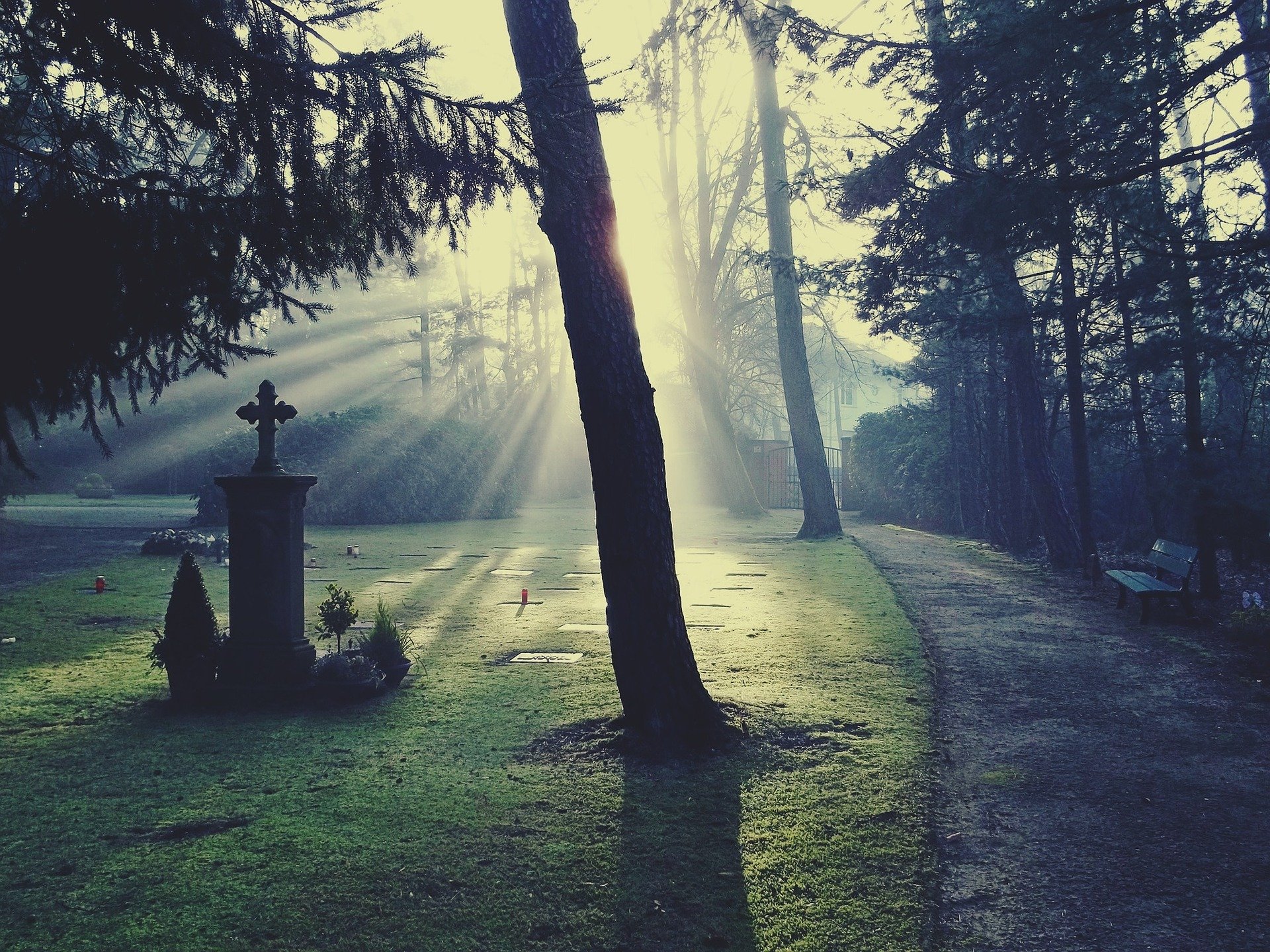 cemetery (c) Pixabay