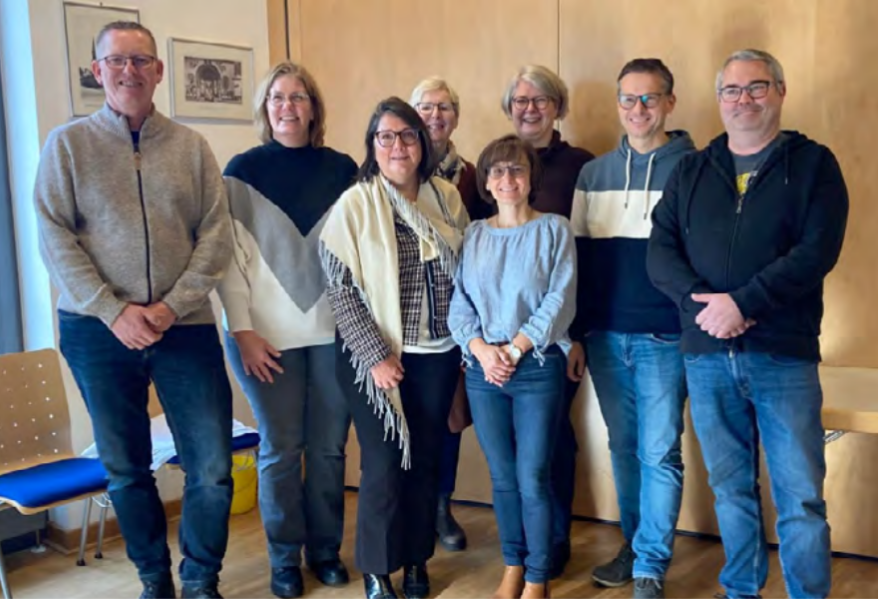 Von links nach rechts: Walter Beez, Daniela Komo, Carmen Vogt-Beheim, Christine Martin, Christiane Schmitt, Jutta Schröder, Markus Sattler, Oliver Eichhorn