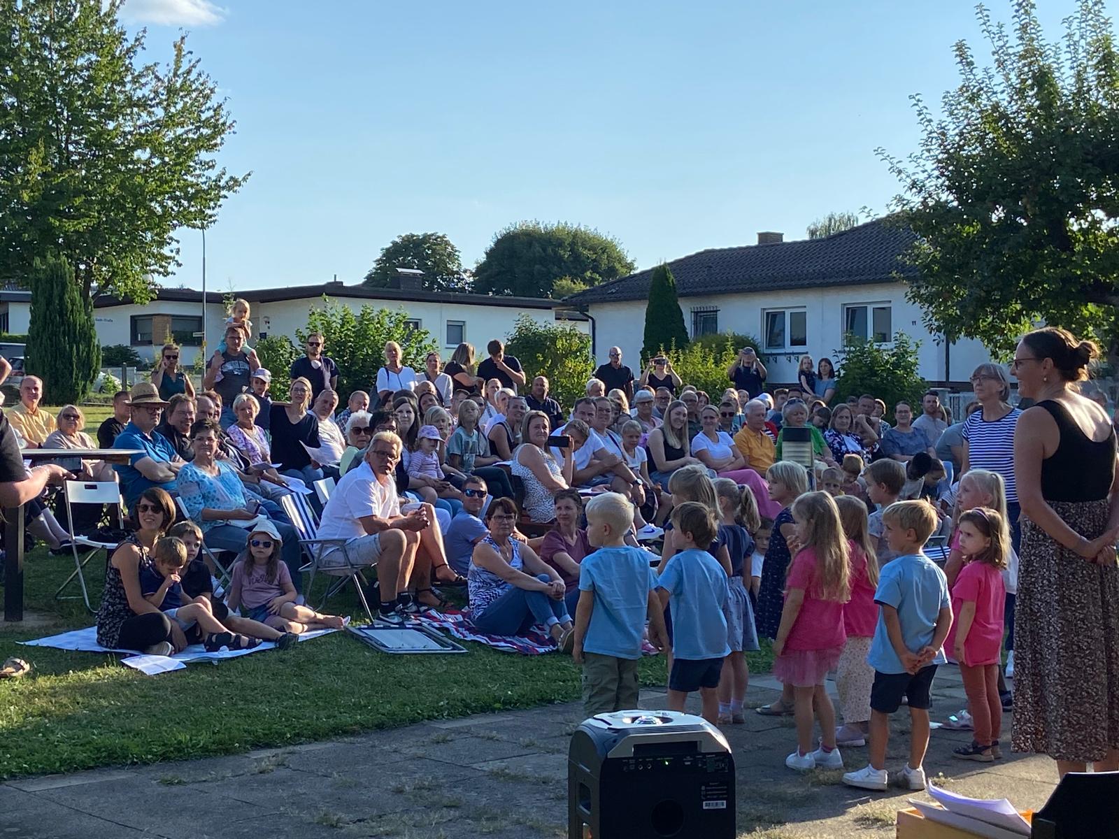 Ökum. Einschulungsgottesdienst 2024 in Lich (c) Markus Weimer