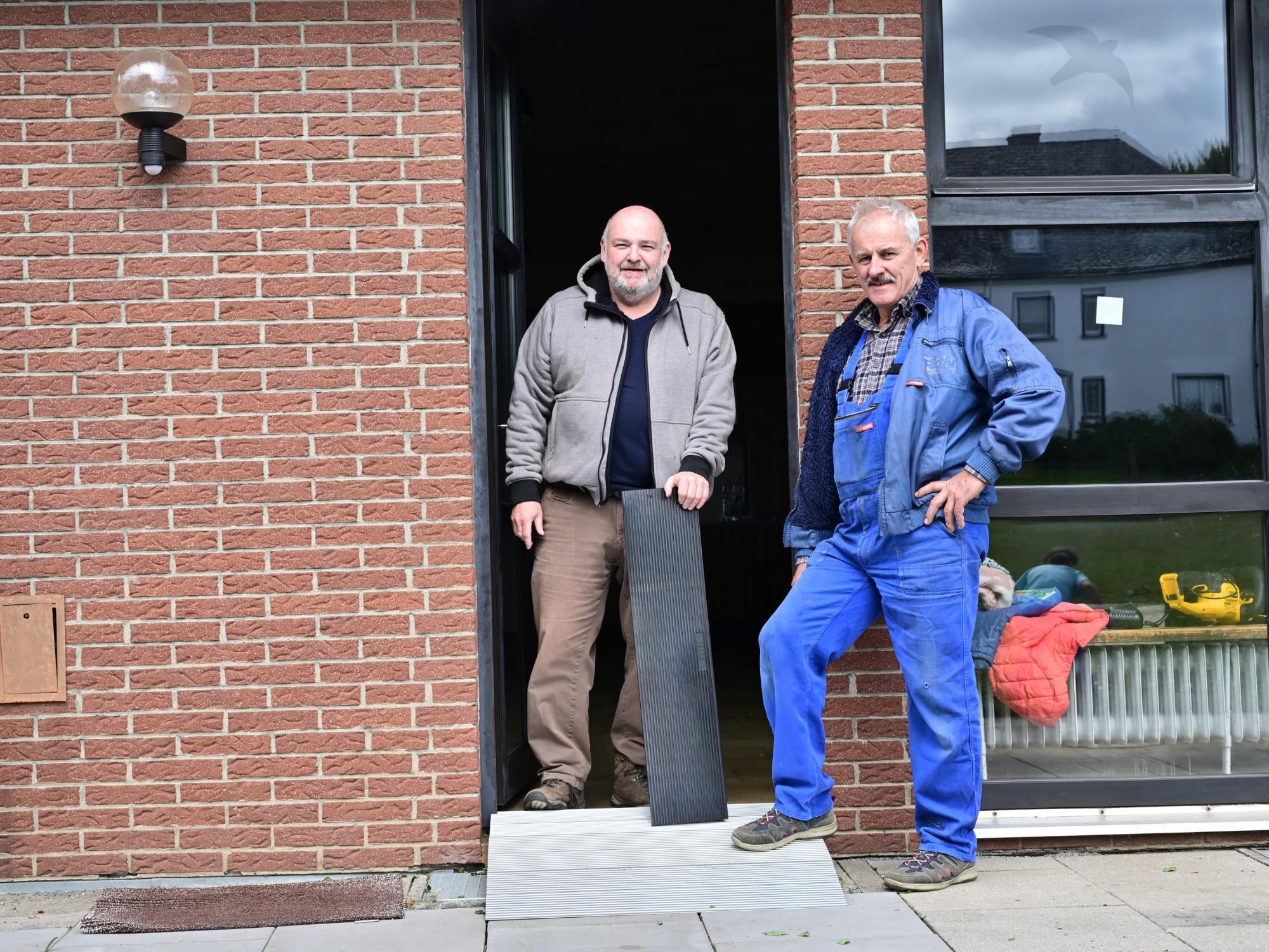 Glücklich über den barrierefreien Zugang: Markus Weimer und Reimund Giersch