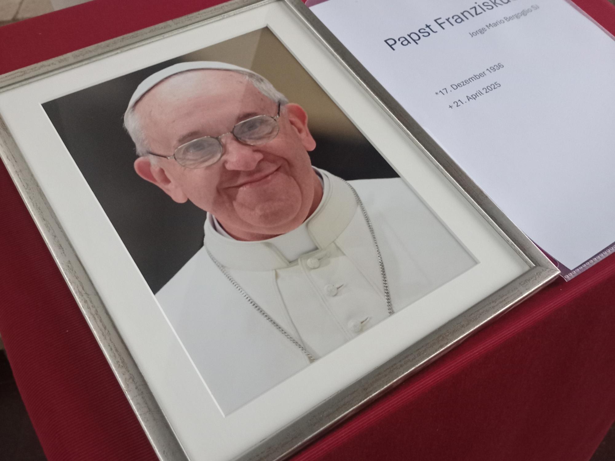 Gedenken an Papst Franziskus