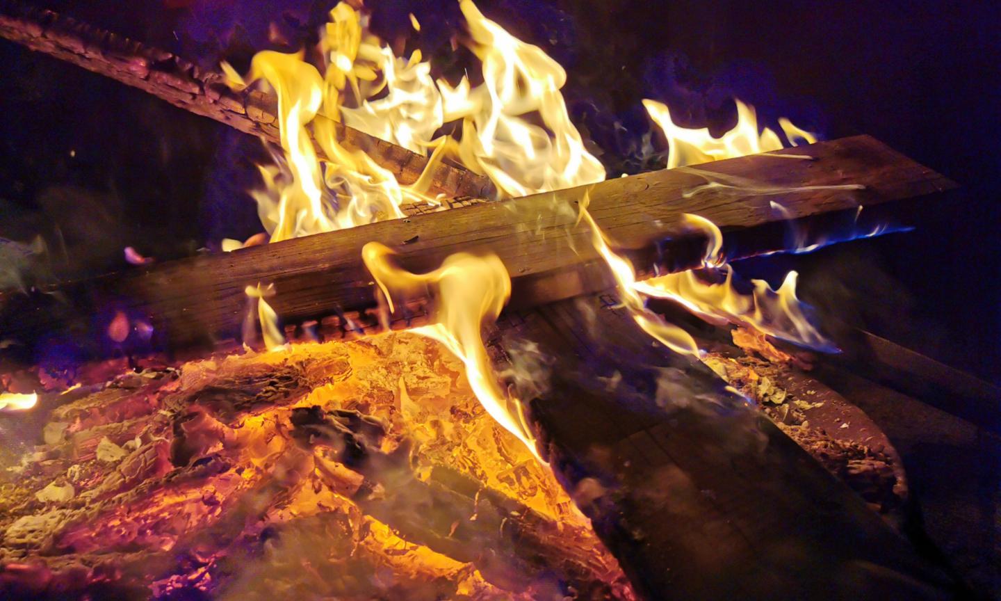 Kleines Osterfeuer 2021 (c) Anke Dewald