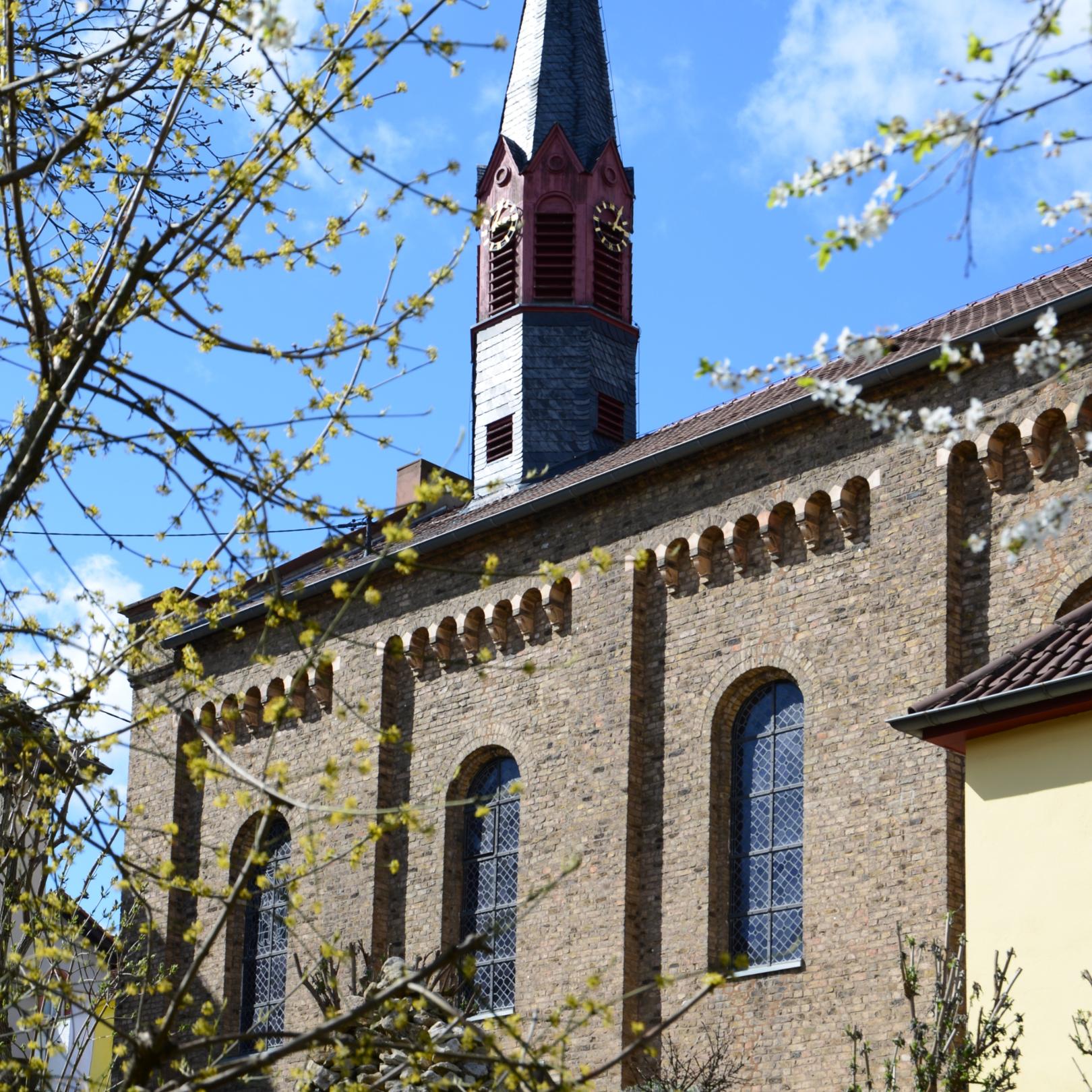St. Petrus Gau-Bischofsheim