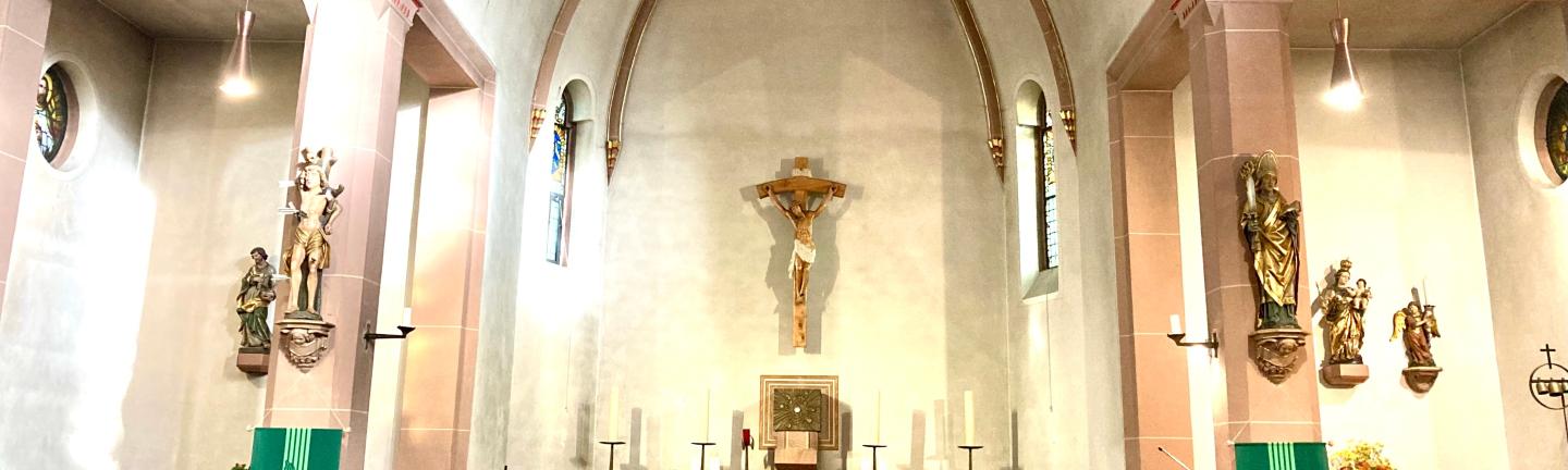 Altarraum St. Kilian Mainflingen