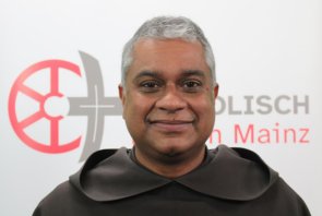 Weihbischof_Pater_Joshy (c) bistum mainz