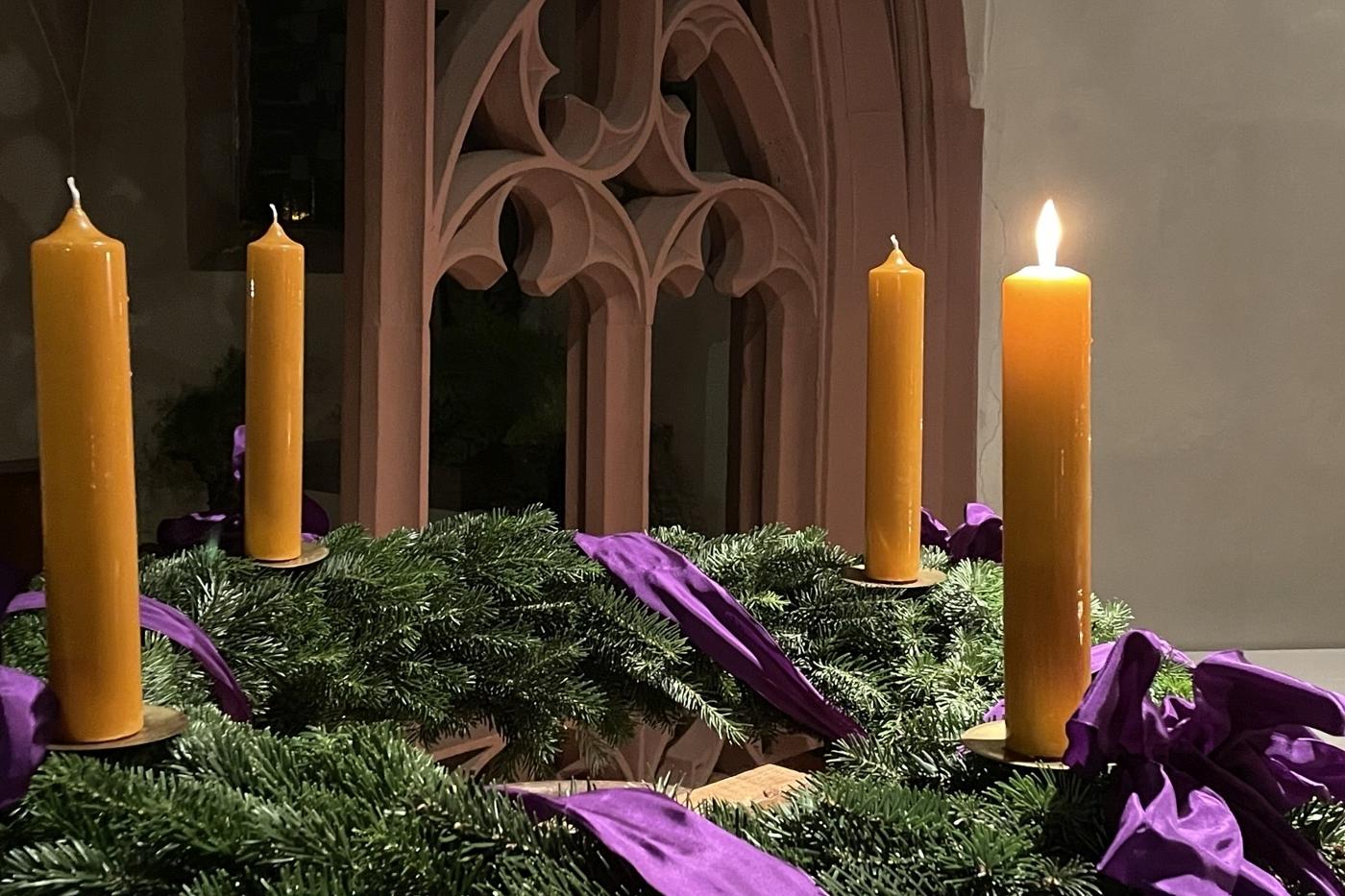 1. Advent, Adventskranz Maria Immaculata