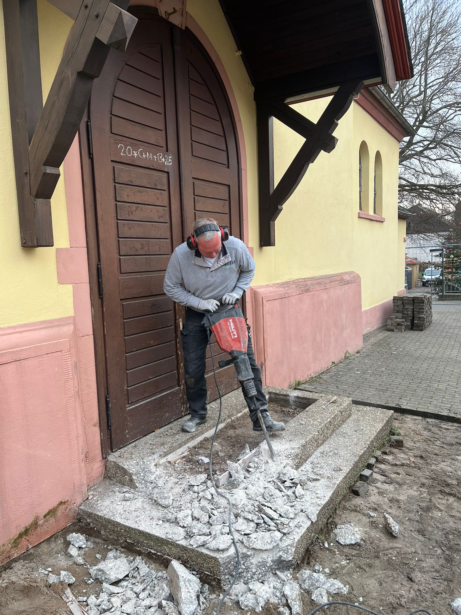 Winfried und Presslufthammer (c) Kilian Schiesser