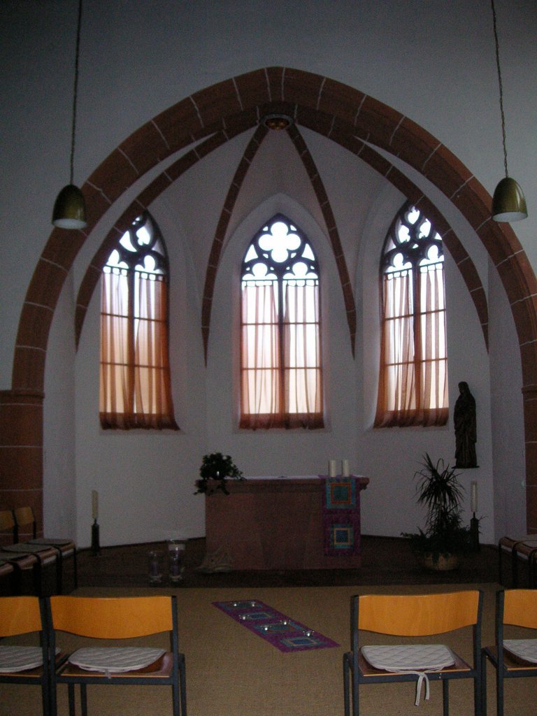 Die Pankratius-Kapelle war Taufkapelle und wird auch heute noch liturgisch genutzt. Den Besuchern dient sie als Ort der Ruhe und des Gebets.