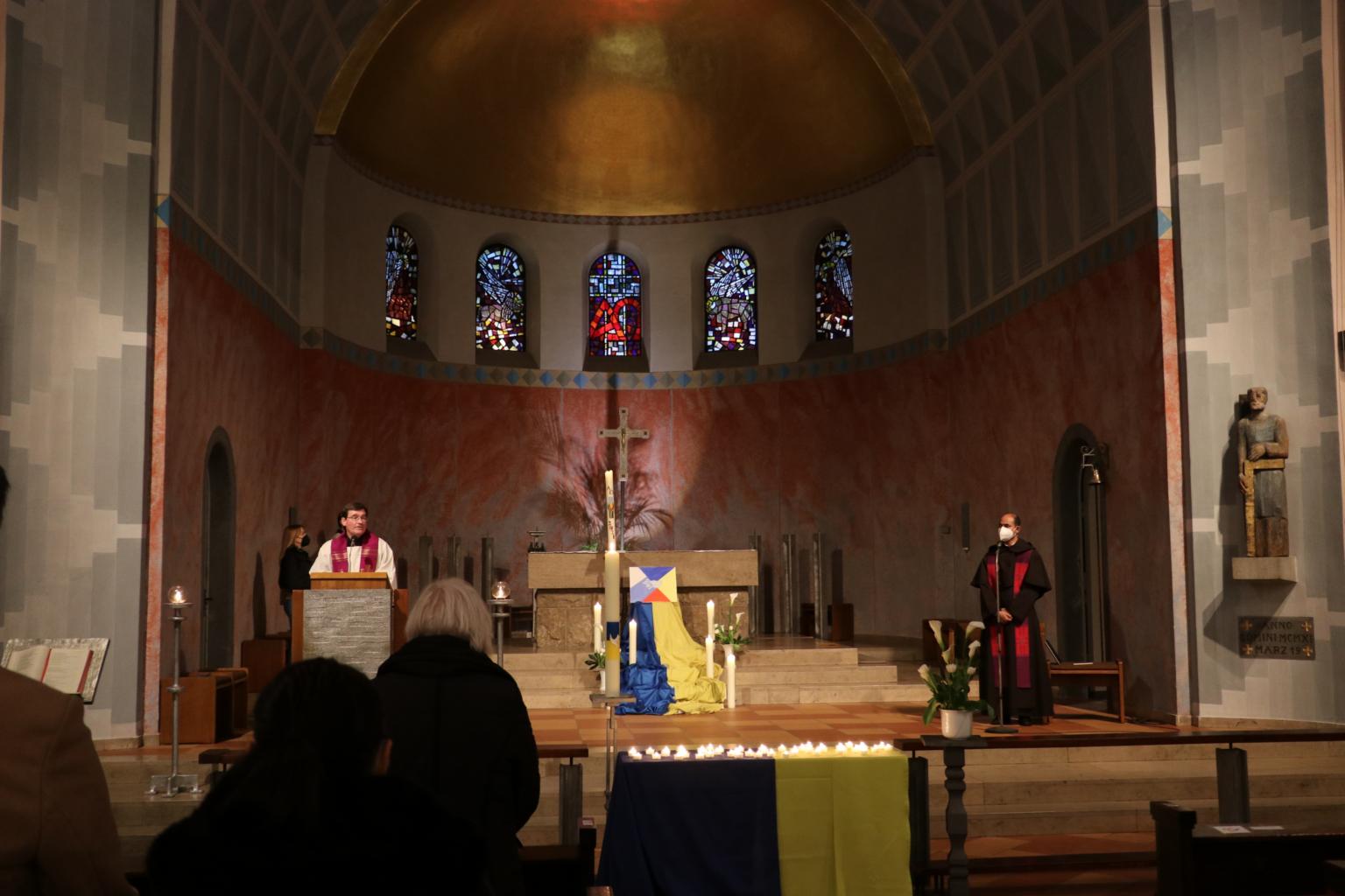 Friedensgebet in der Kirche St. Josef (c) D. Thiel