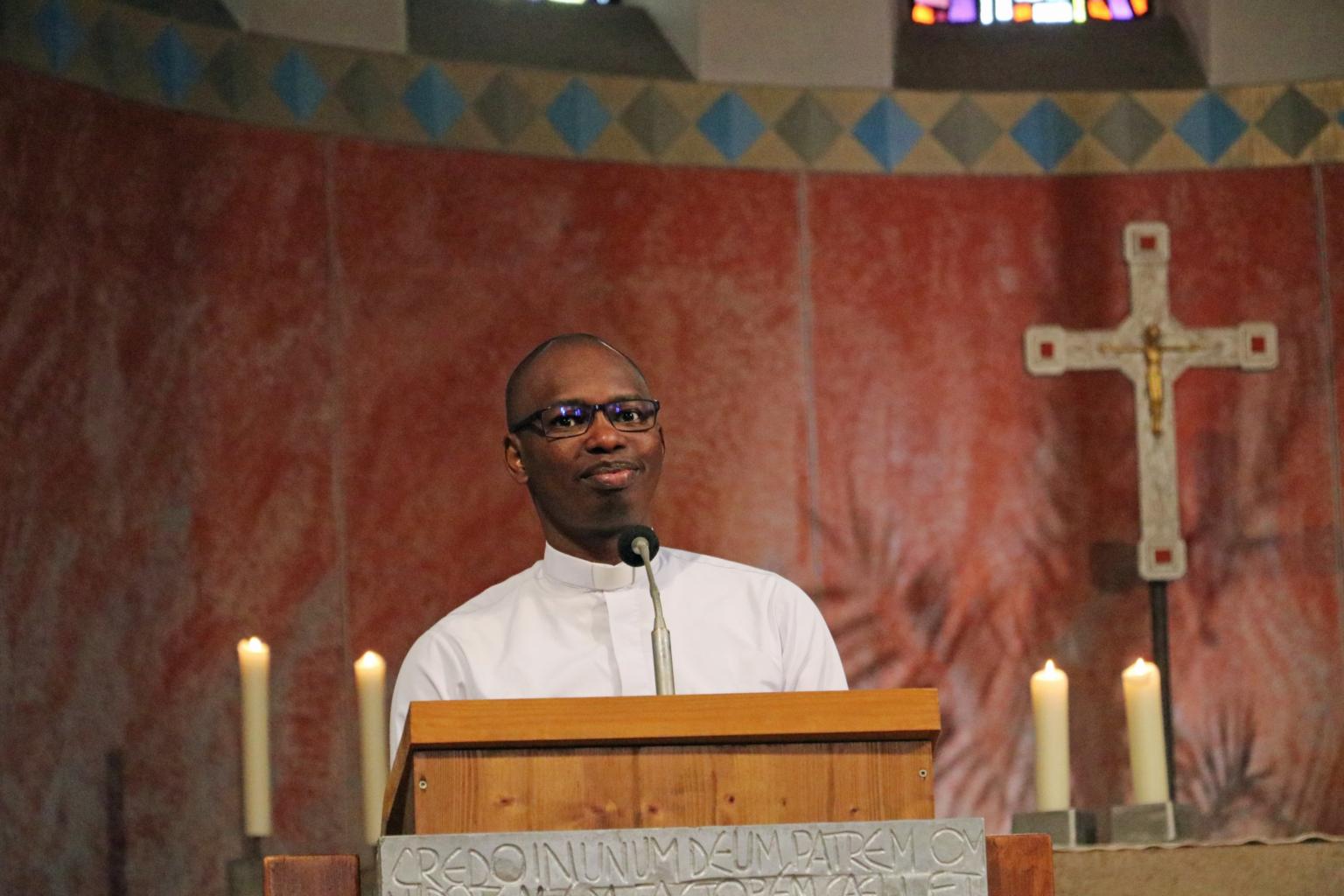 Abschied von Kaplan Nonso Nwadiogbu in St. Josef (c) Dietmar Thiel