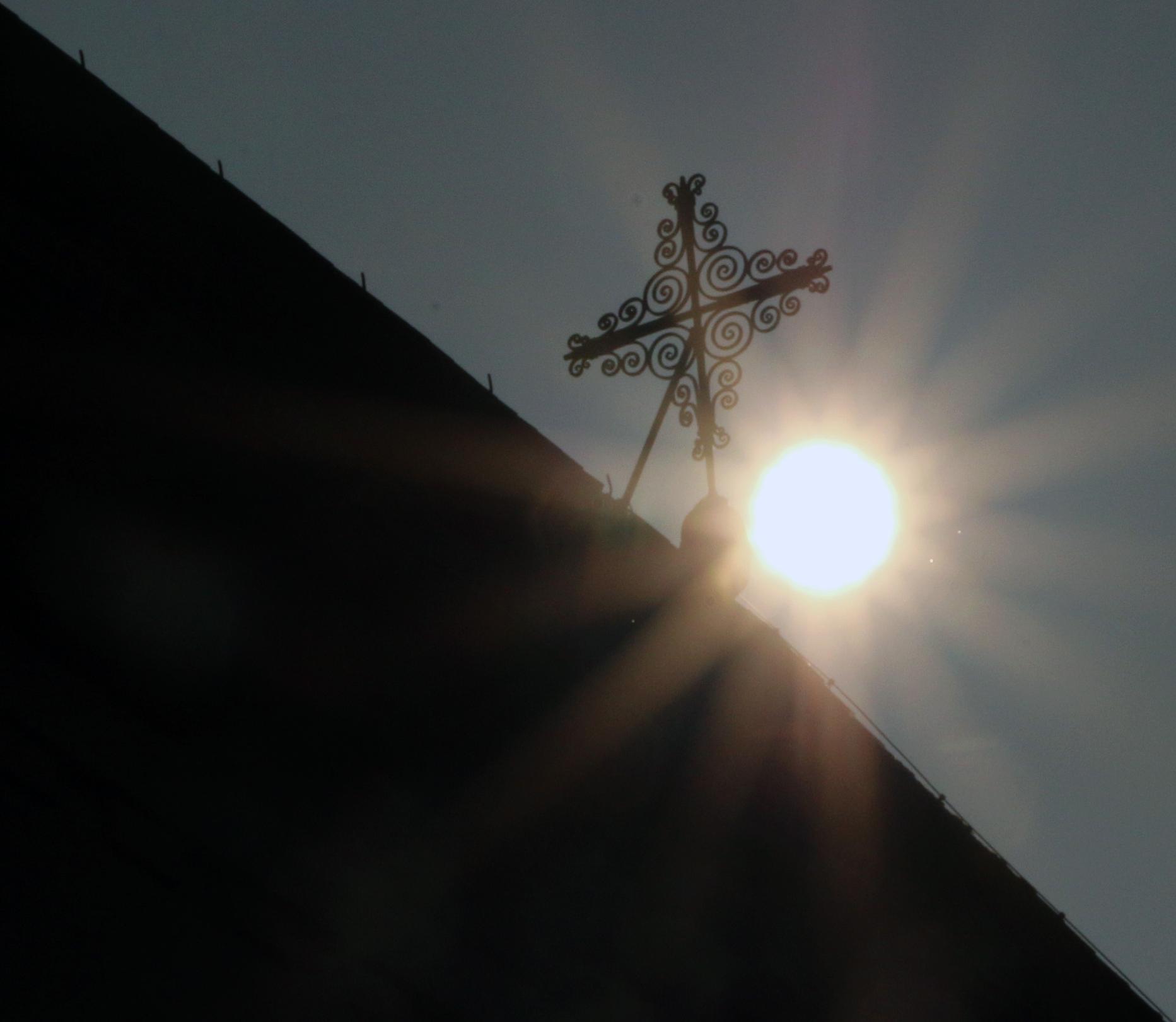 Kreuz in der Sonne - Kopie (c) D. Thiel