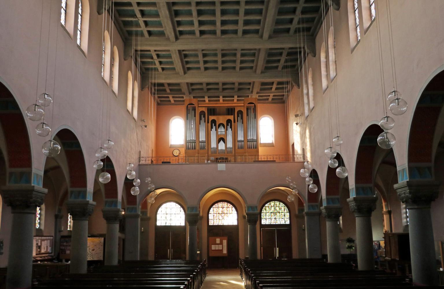 Die Orgel fügt sich harmonisch in das Gesamtbild des Kirchenraumes ein. (c) D. Thiel