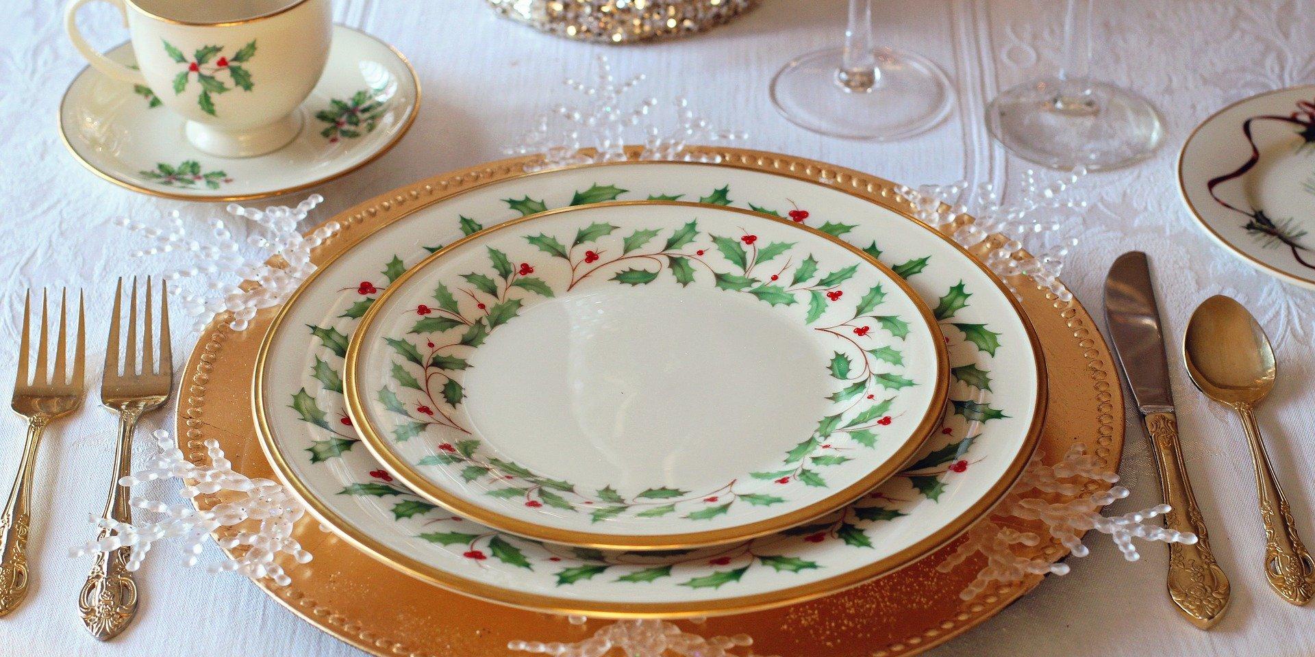 christmas-table-1926936_1920