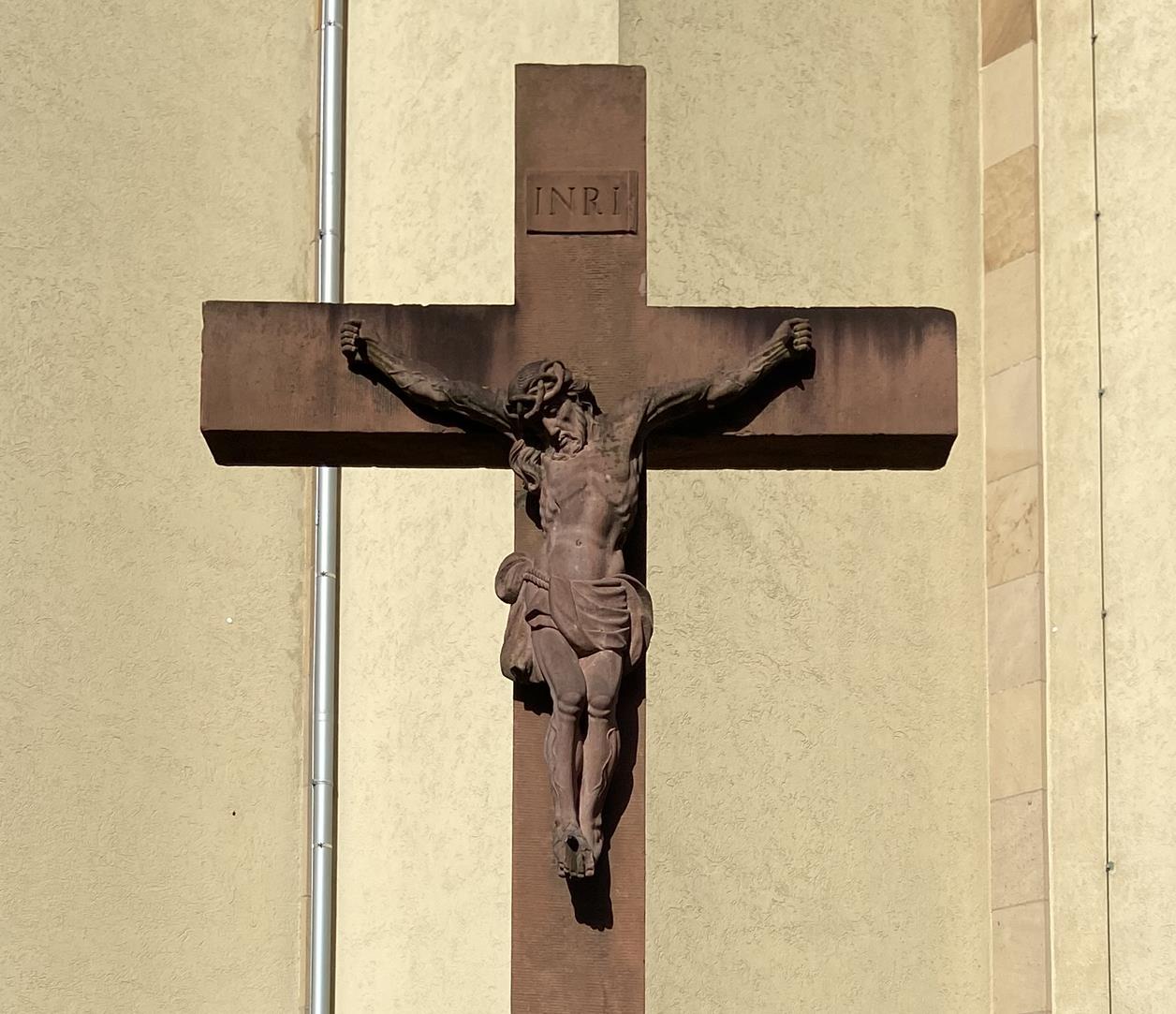 Kreuz an der Kirche 3 (c) St. Jakobus Ockstadt