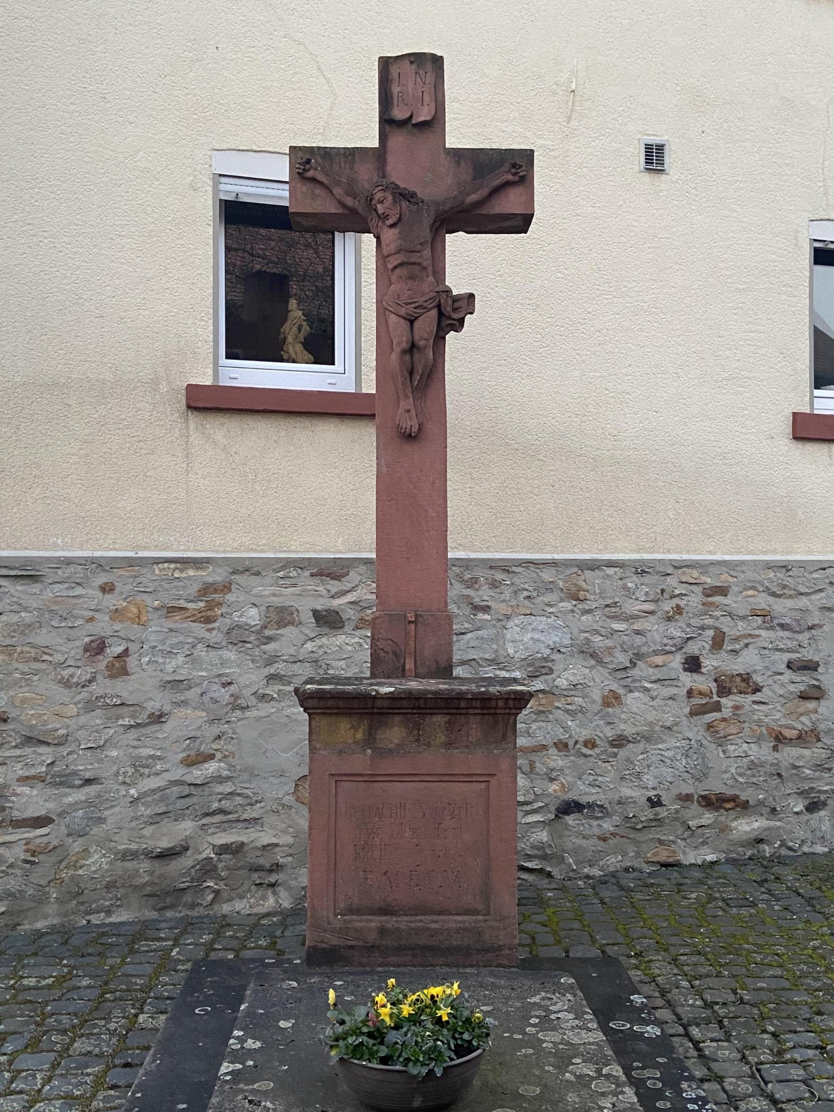 Kreuz obere Bachgasse 1 (c) St. Jakobus Ockstadt