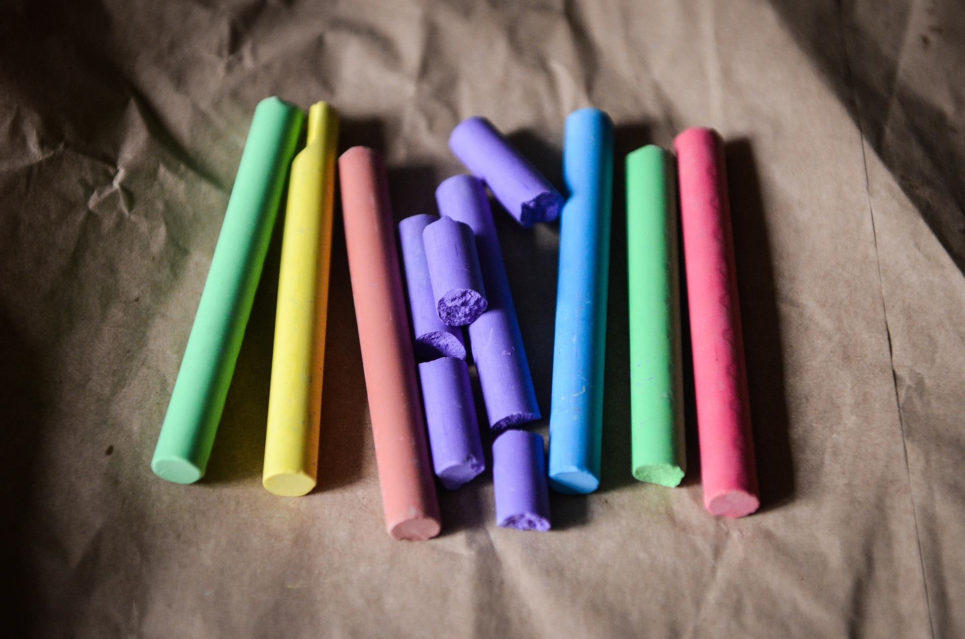 chalk-2617203_1920