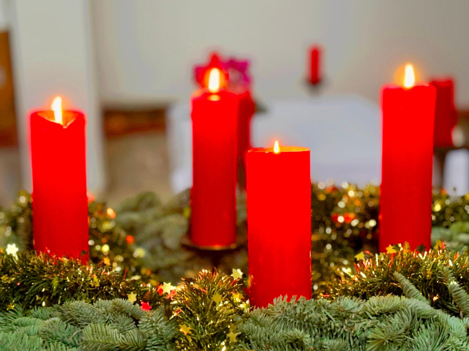 adventskranz-4-advent_by_Christiane-Raabe_pfarrbriefservice (c) Christiane Raabe PBS