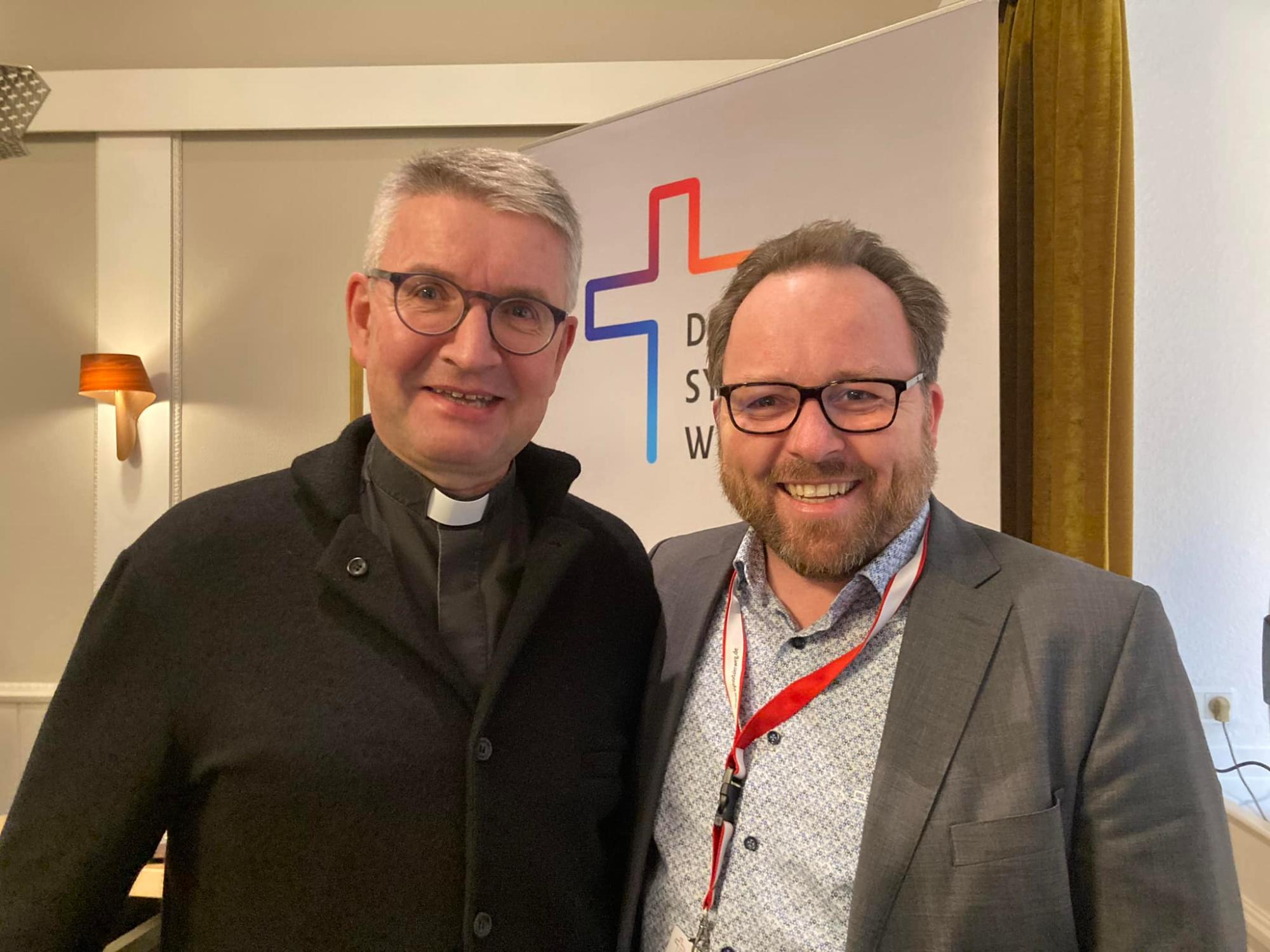 Bischof Peter Kohlgraf mit Martin Buhl