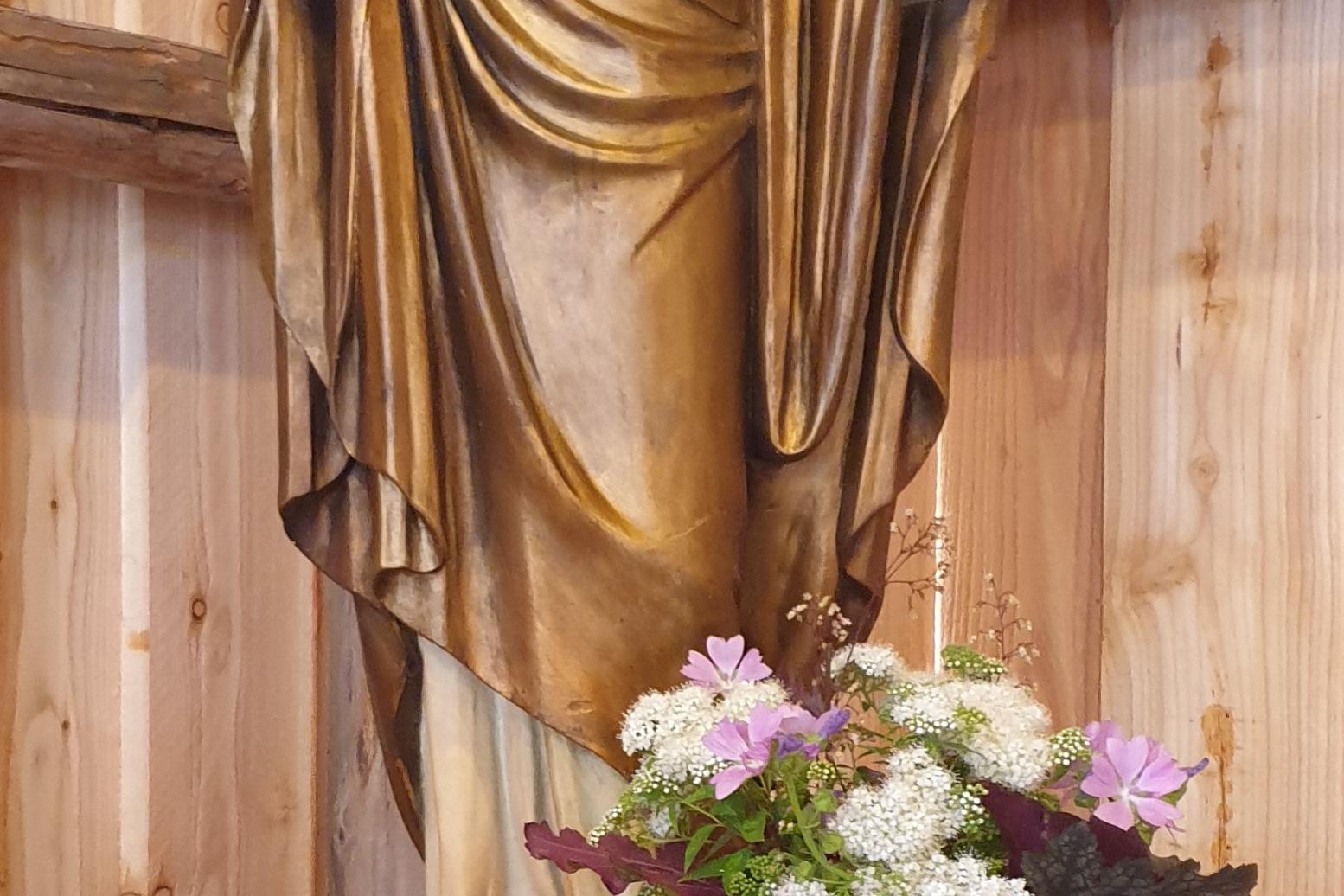 Herz Jesu Statue (c) Pfarrer Hendrick Jolie