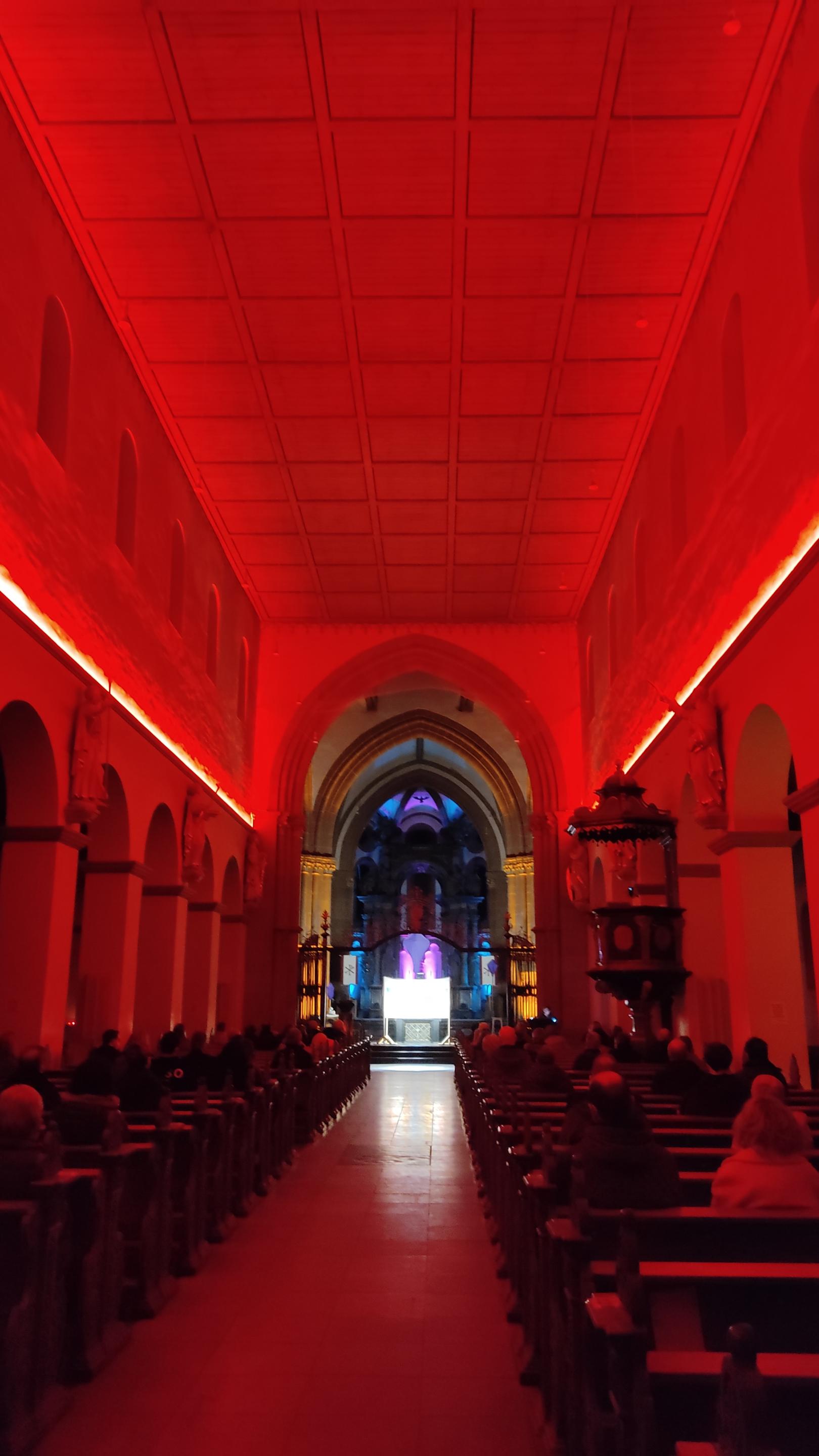 Basilika rot (c) A.Ewers