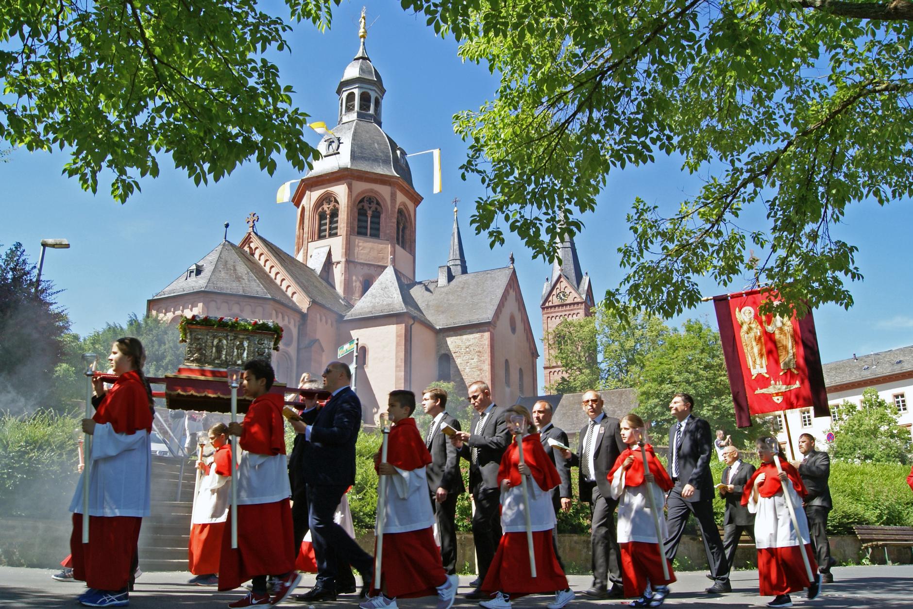 Wallfahrt Pfarrei St. Marcellinus und Petrus Seligenstadt