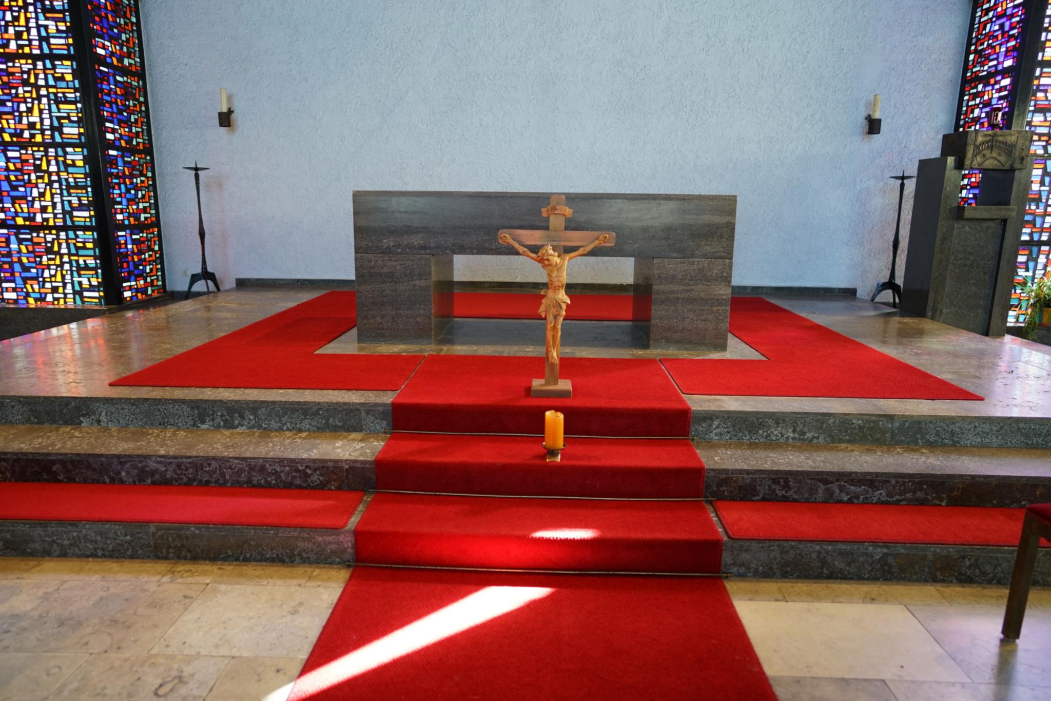 Karfreitag 2020 Kreuz Altarraum