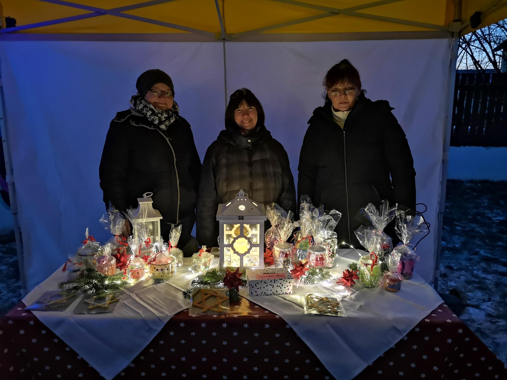 Kindergarten Adventsmarkt - Marktstand Osmers