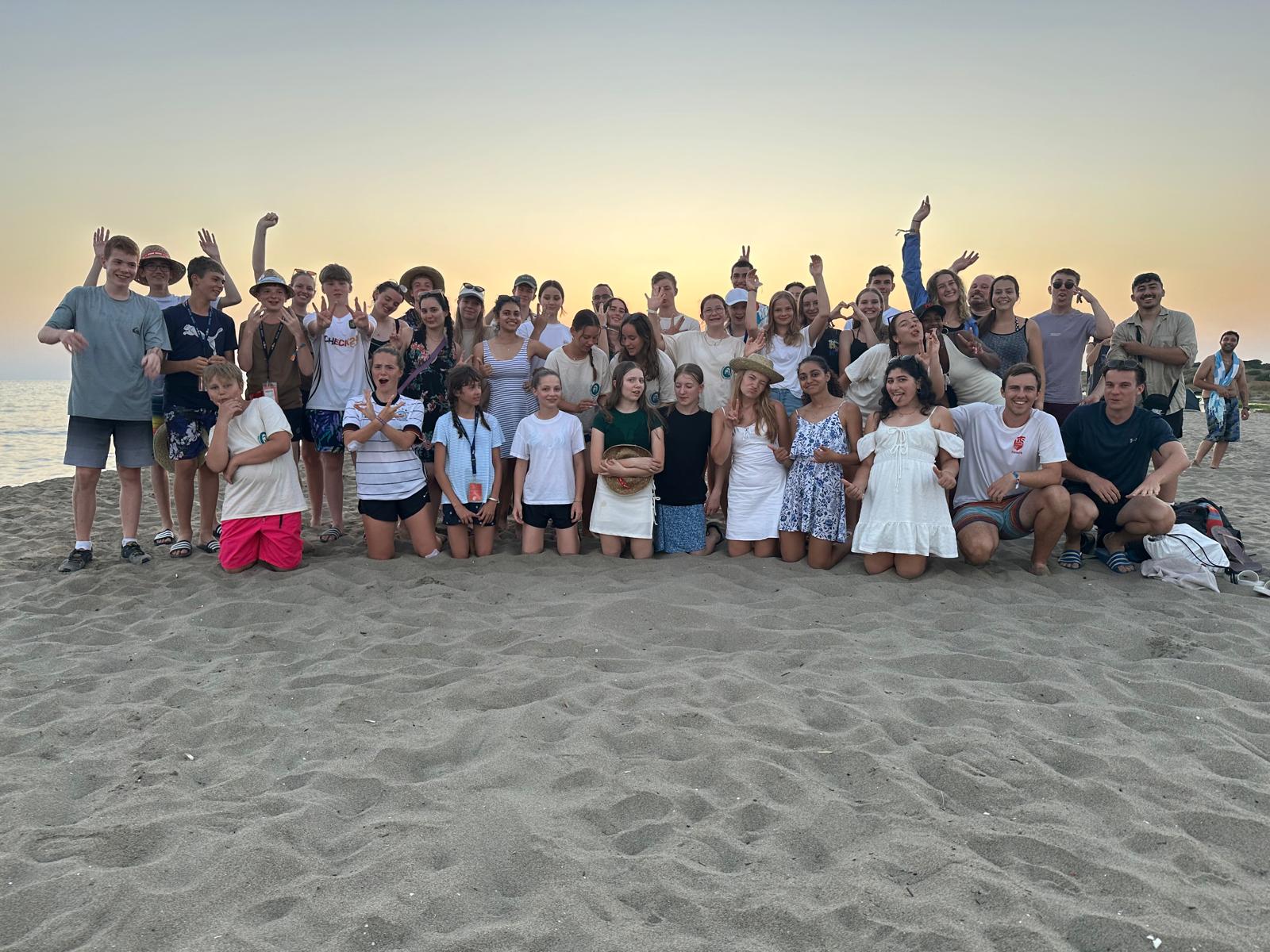 Romwallfahrt Minis 2024 Gottesdienst am Strand von Ostia (c) Markus Kreuzberger