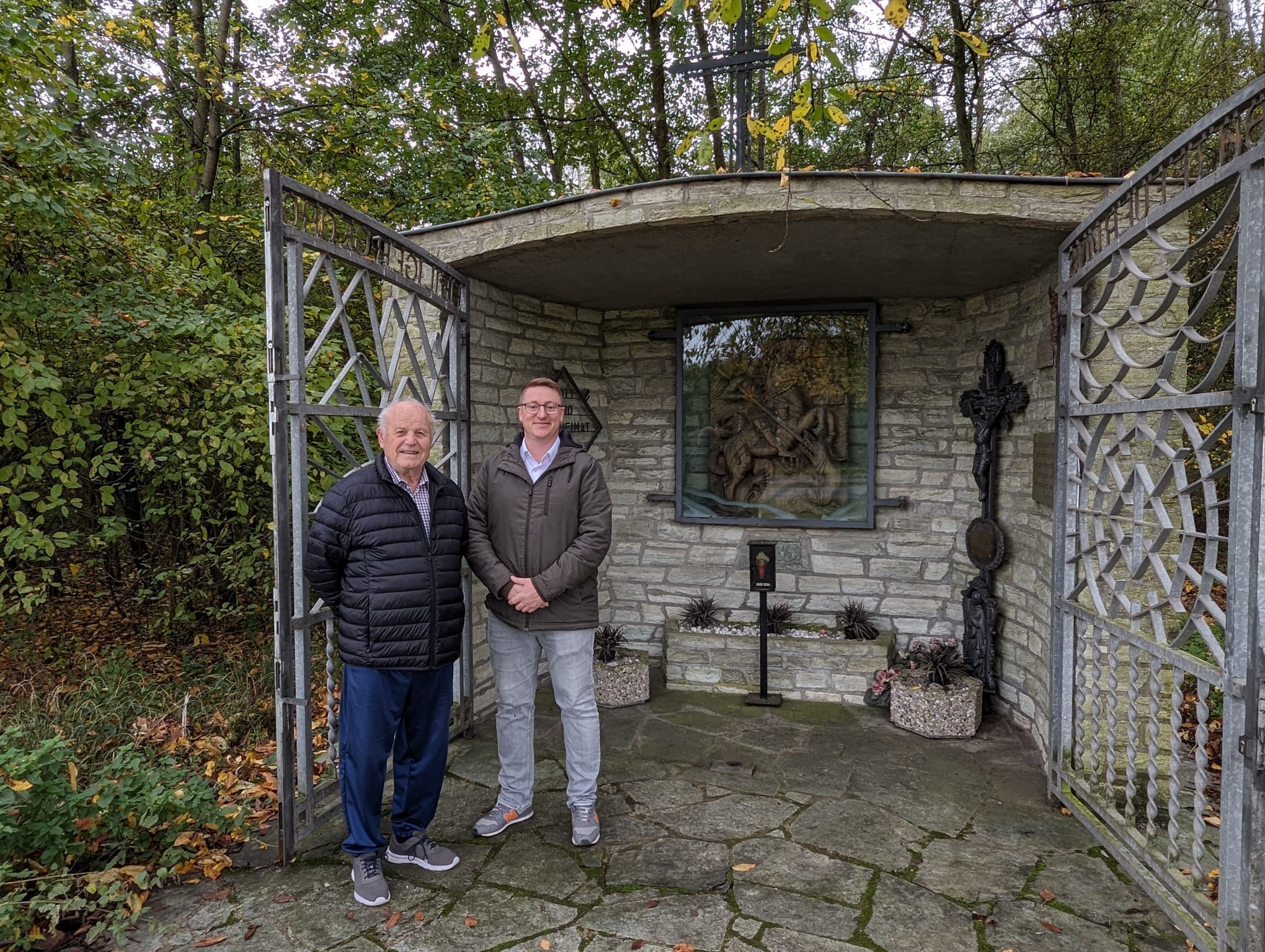 Übergabe der Georgs-Kapelle von Hermann Tinkl an Tim Sommer