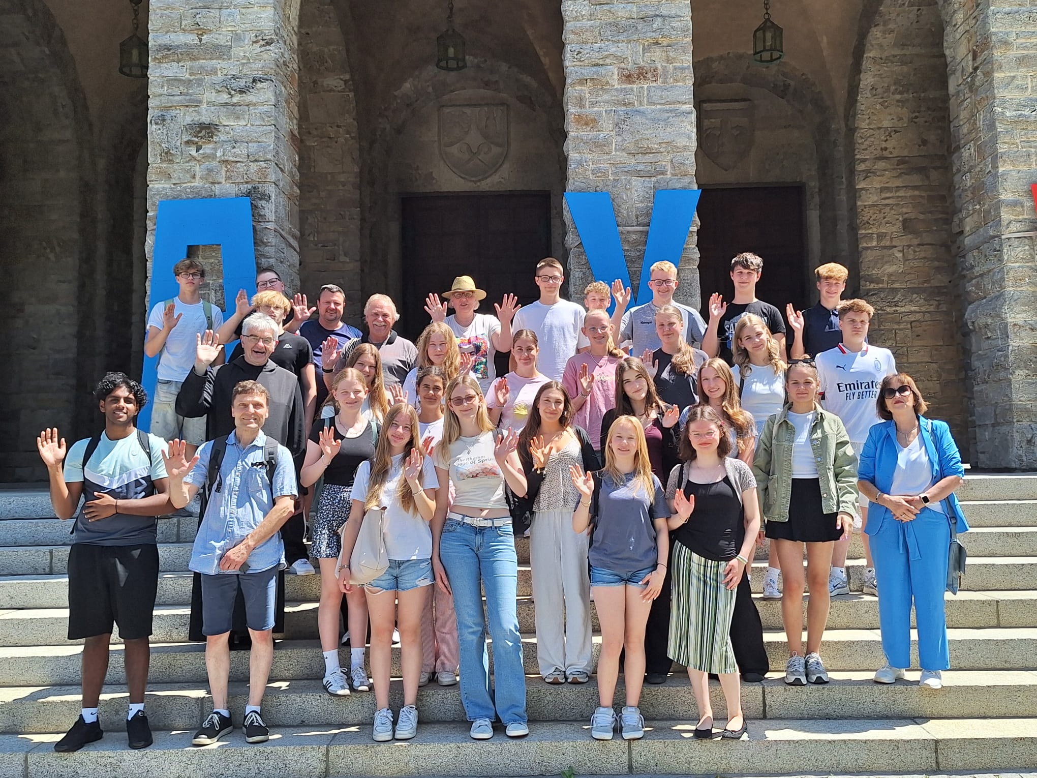 Die Wöllstädter Firmlinge mit Bruder Stephan Veith in Münsterschwarzach