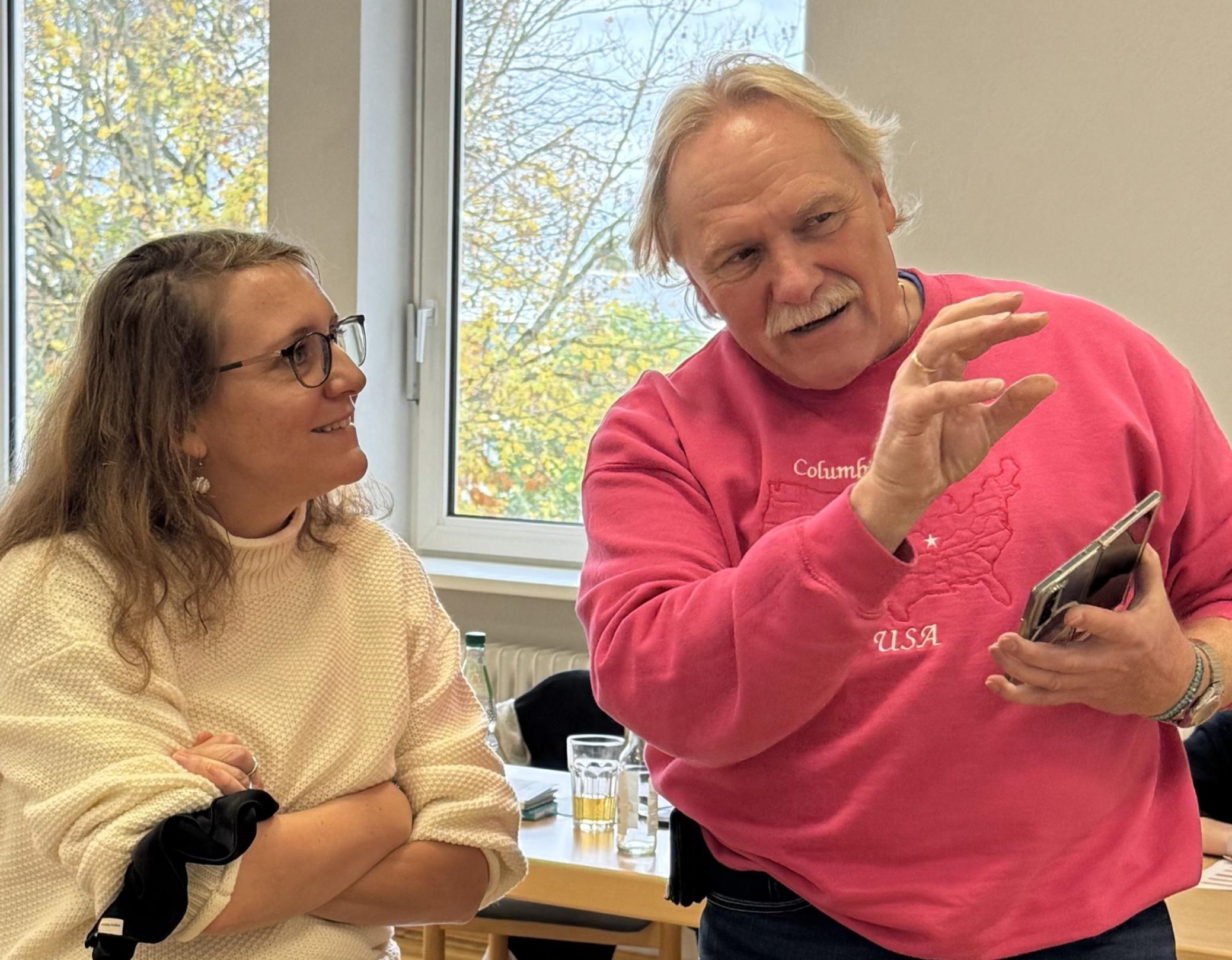 Angeregte Diskussion bei den Vertretern von PGR und Region