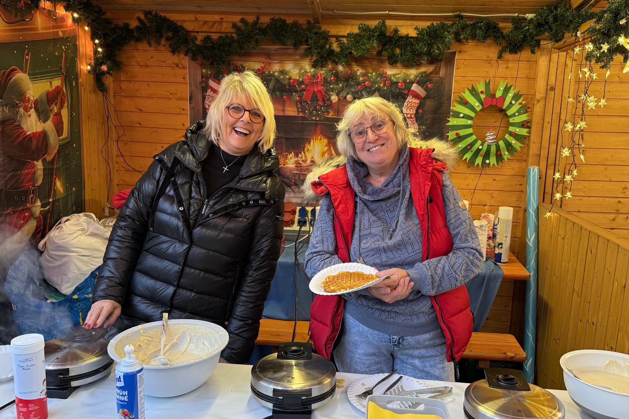 Am KiTa-Stand gabs Waffeln - alles wie immer
