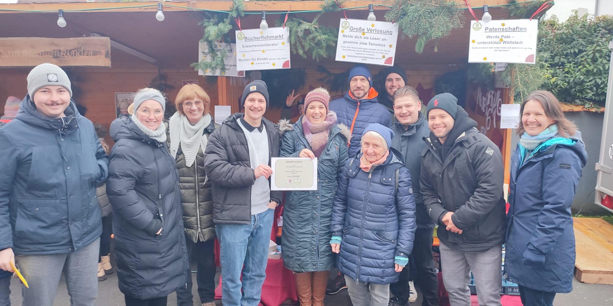 Kerbburschen spenden für neue Bücher