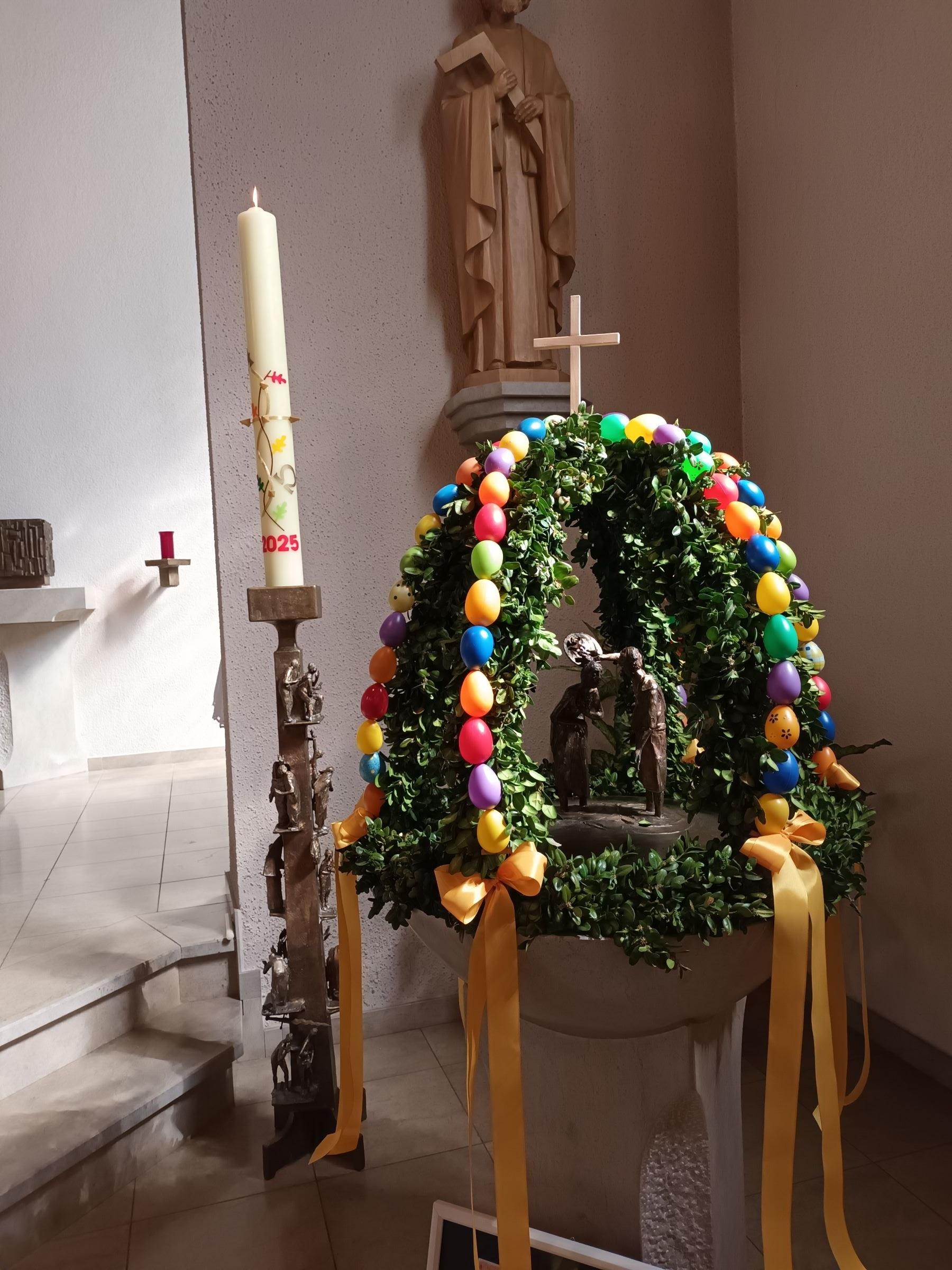 Osterkerze in St. Josef 2025