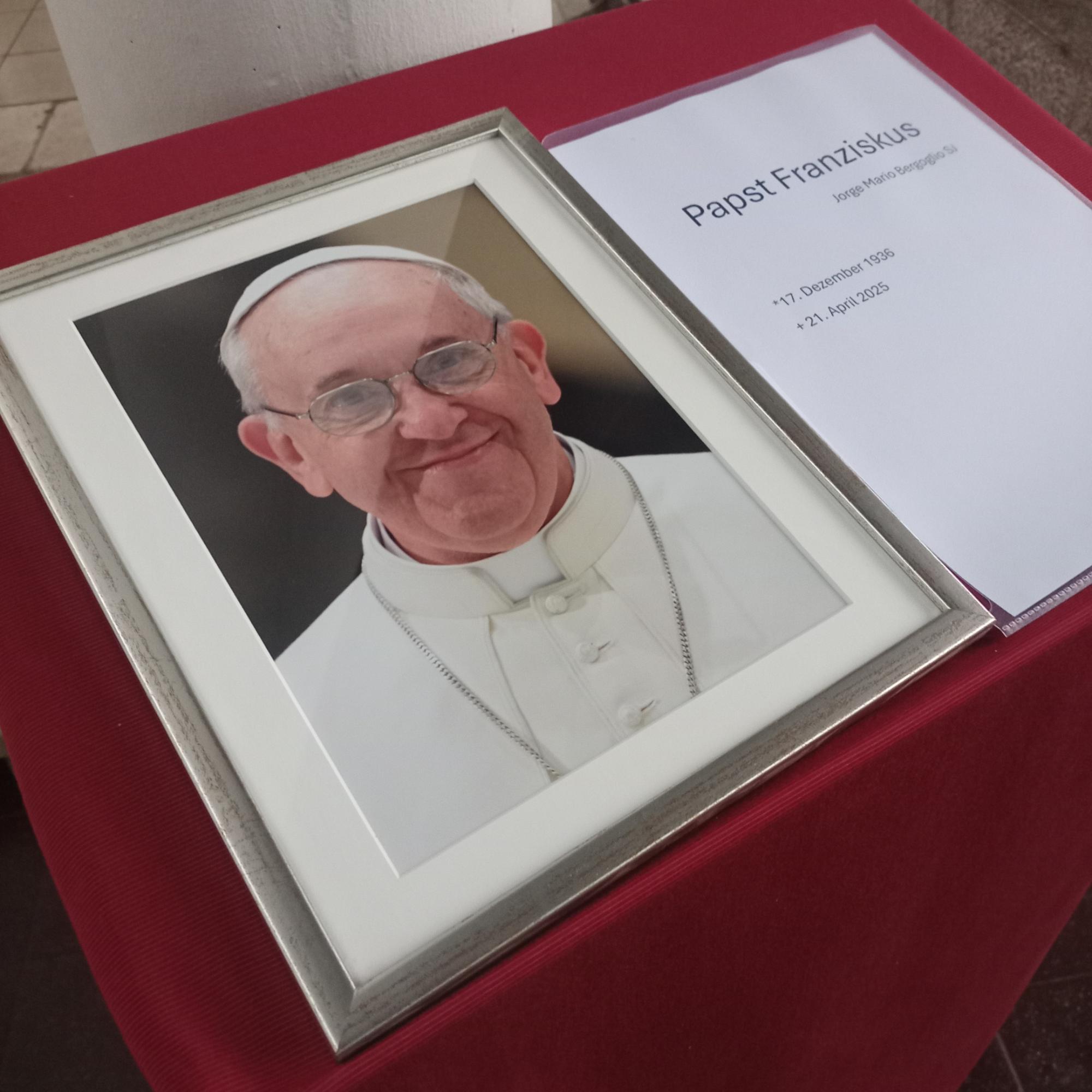 Gedenken an Papst Franziskus