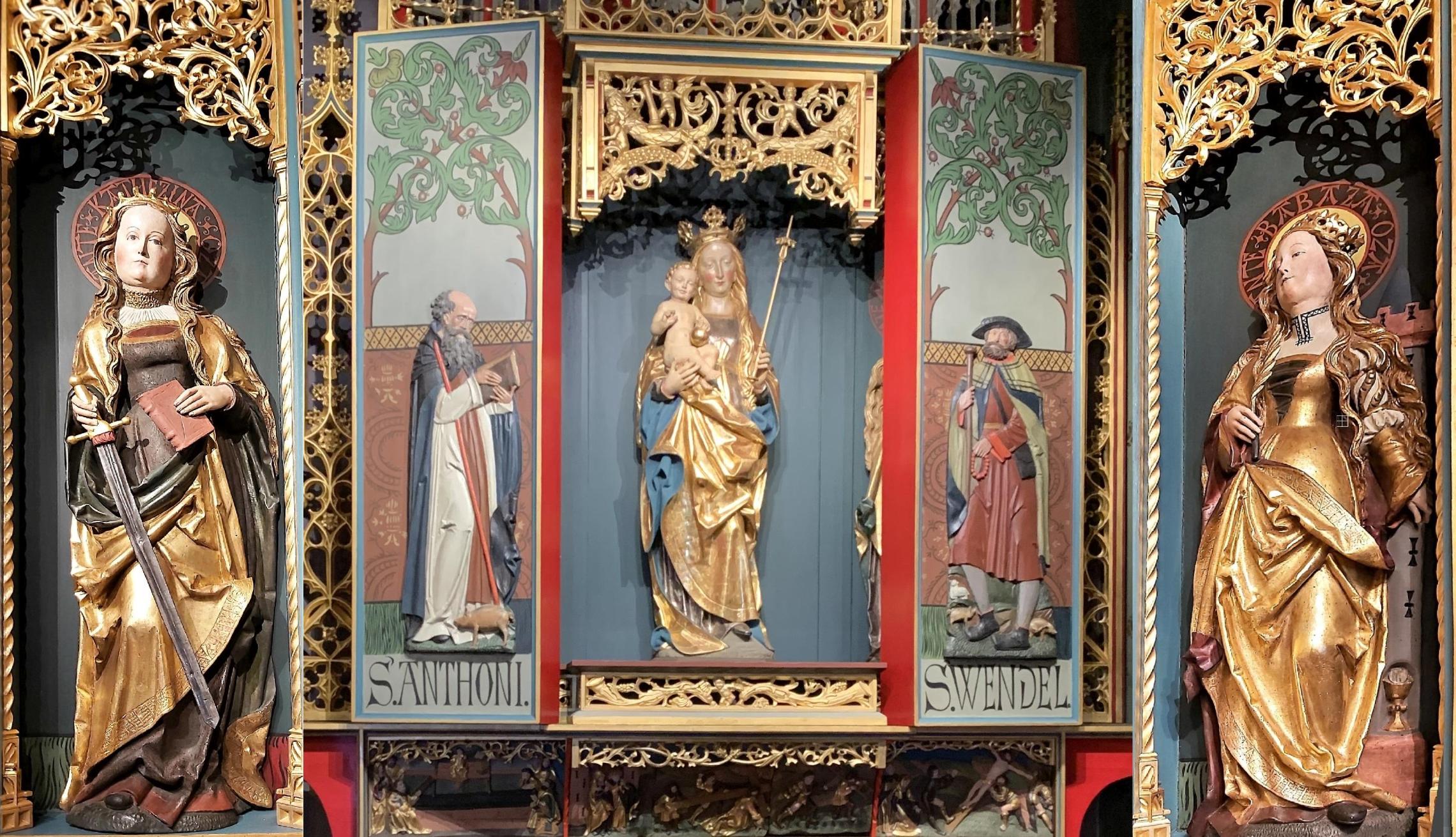 2026-Marienaltar-eingeklappt-Katharina-Barbara (c) Rochusbruderschaft