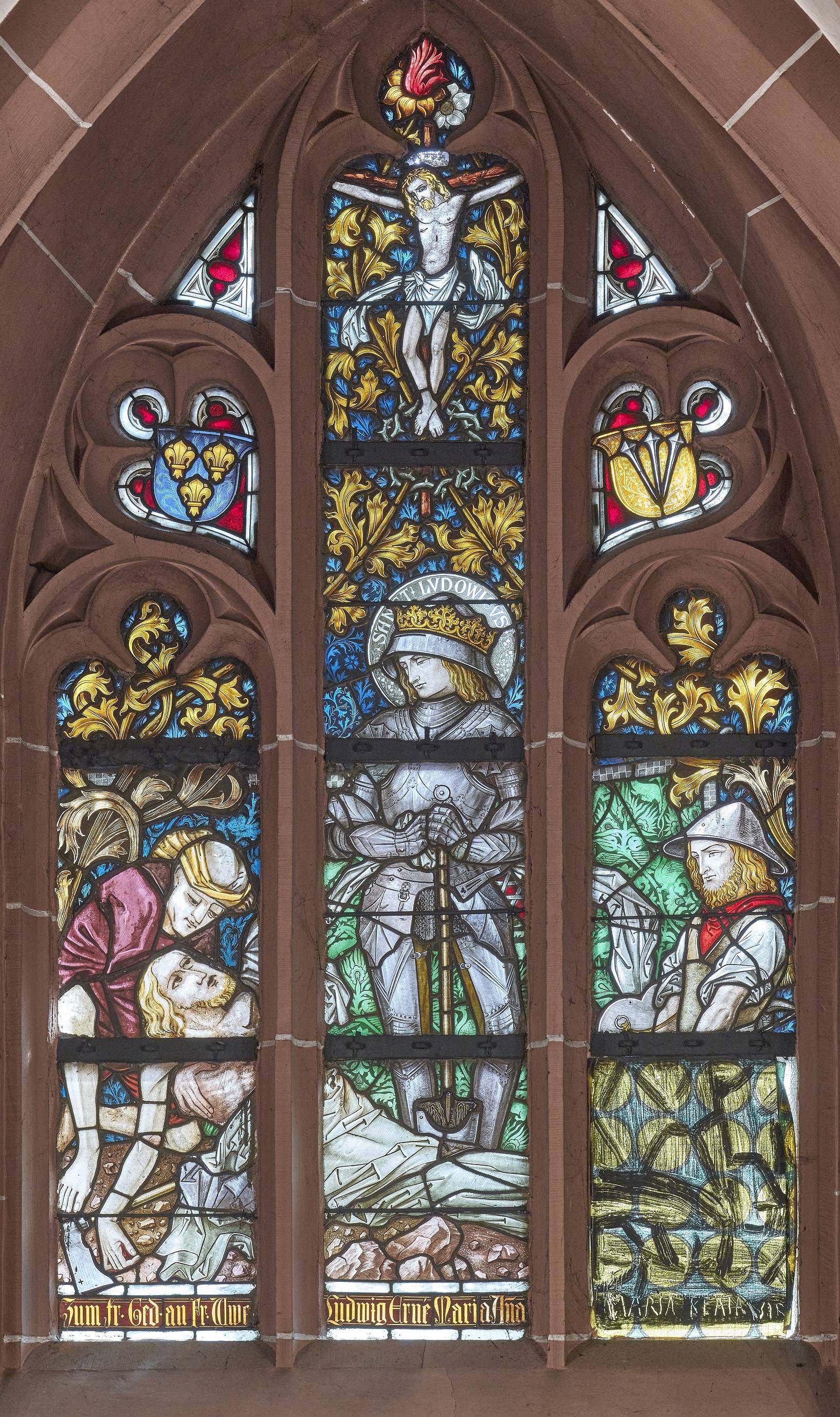 2. rechtes Seitenschifffenster: hl. König Ludwig begräbt eigenhändig eine Pestleiche (c) W. Vollrath