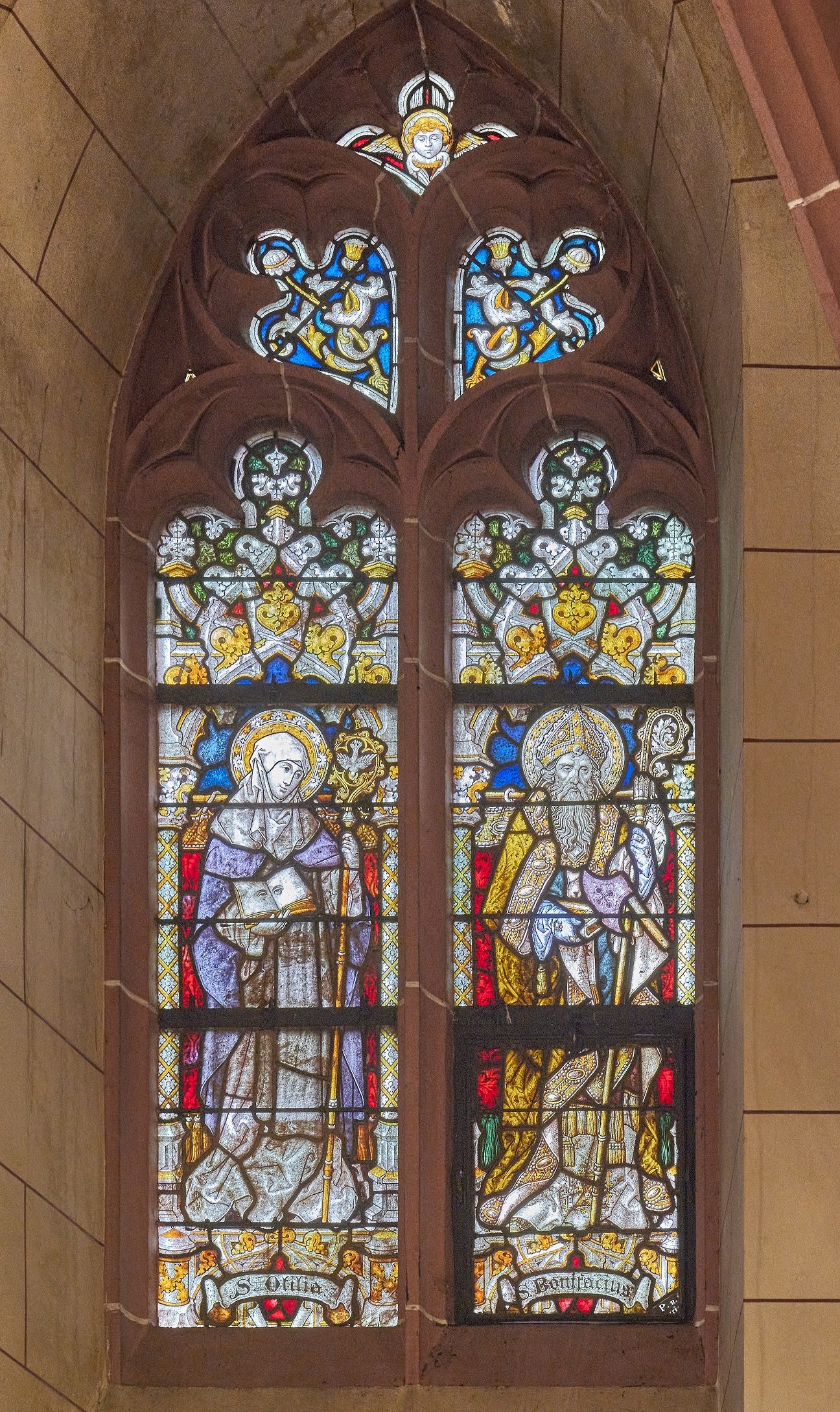 4. linkes Hochschifffenster: Ottilia von Hohenberg und Bonifatius (c) W. Vollrath
