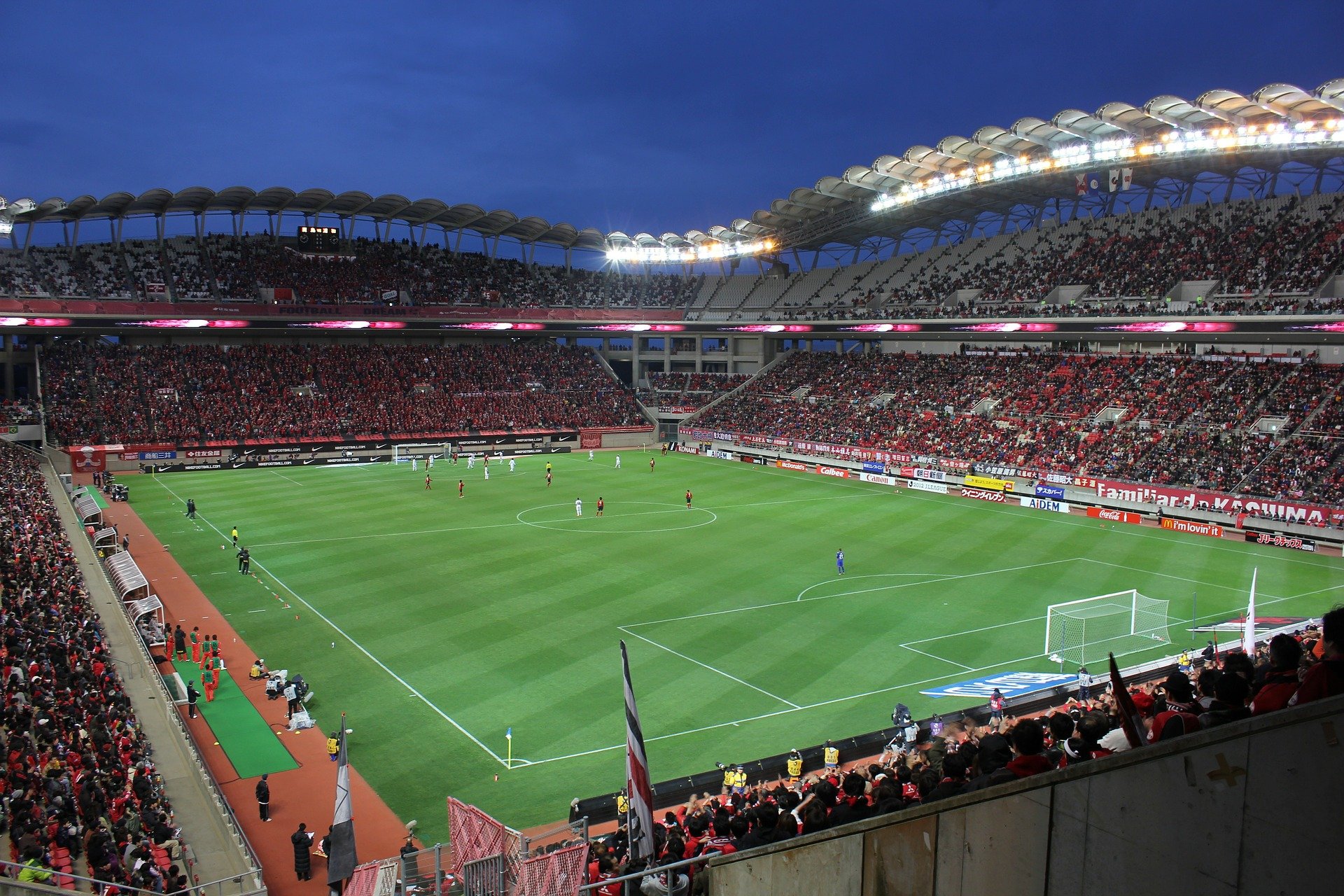 stadium-77878_1920 (c) pi