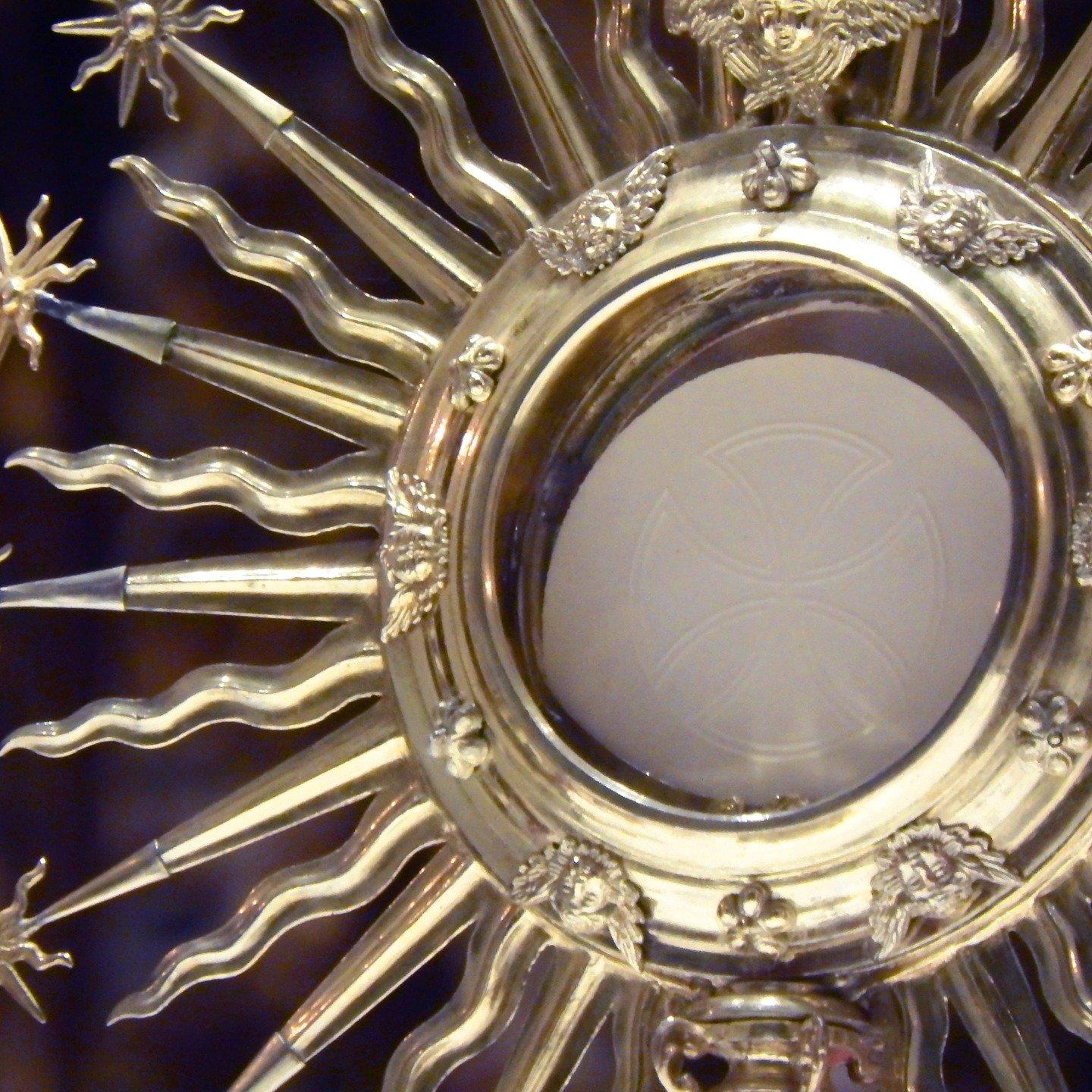 eucharist-3215813_1920